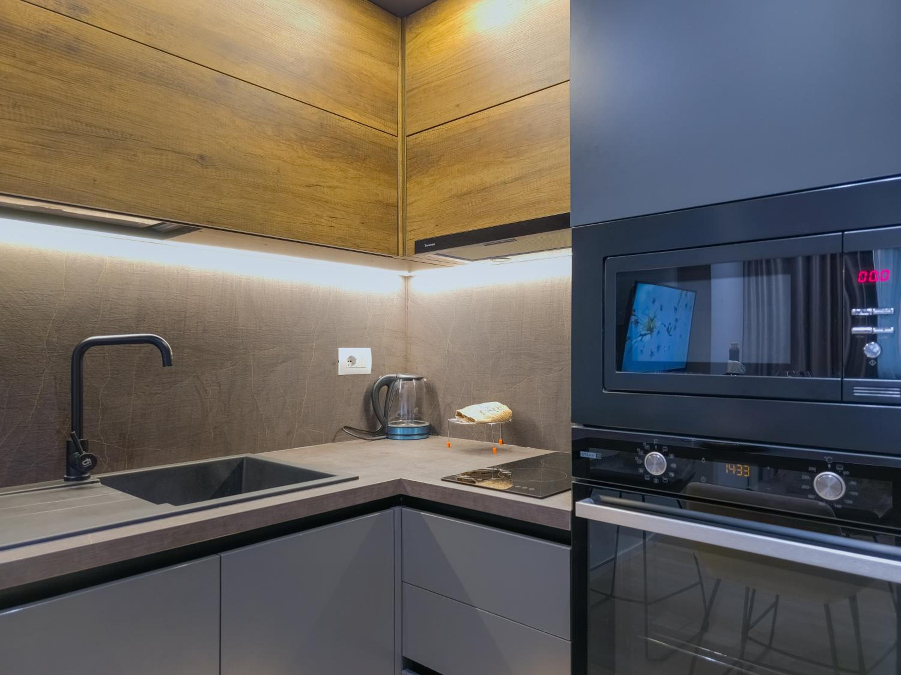 PIN Apartments - 3 Min to Skanderbeg - Free Parking