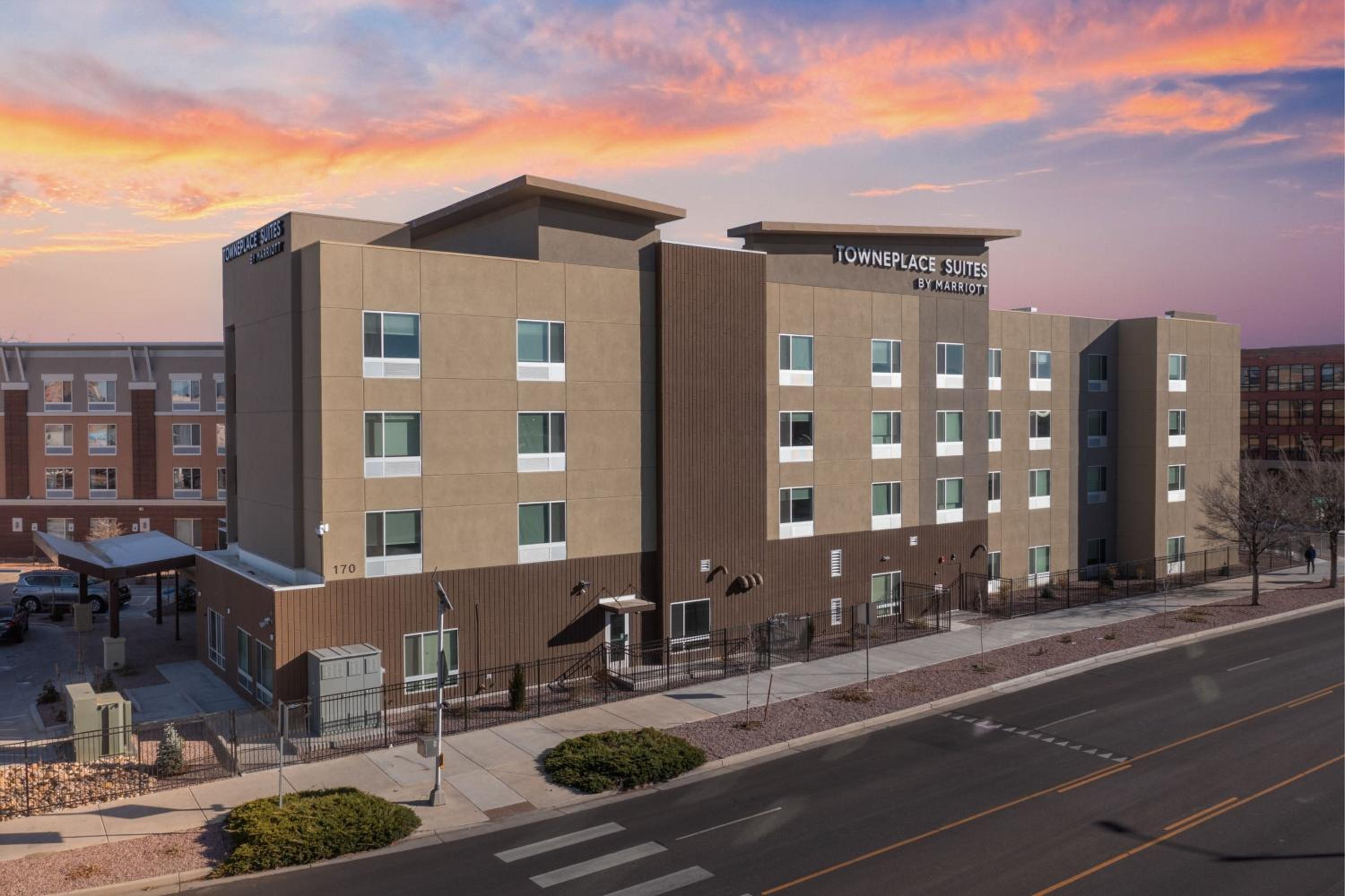 Hotel TownePlace Suites by Marriott Pueblo Downtown - Image 1