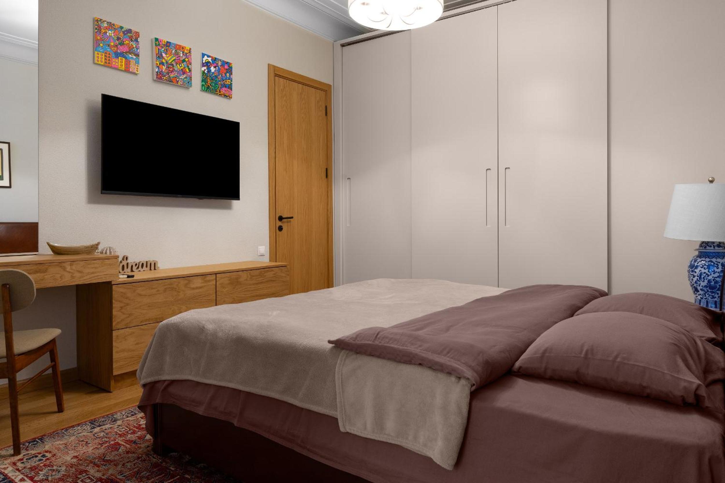 Apartment on Liberty Square with 2BD view 5