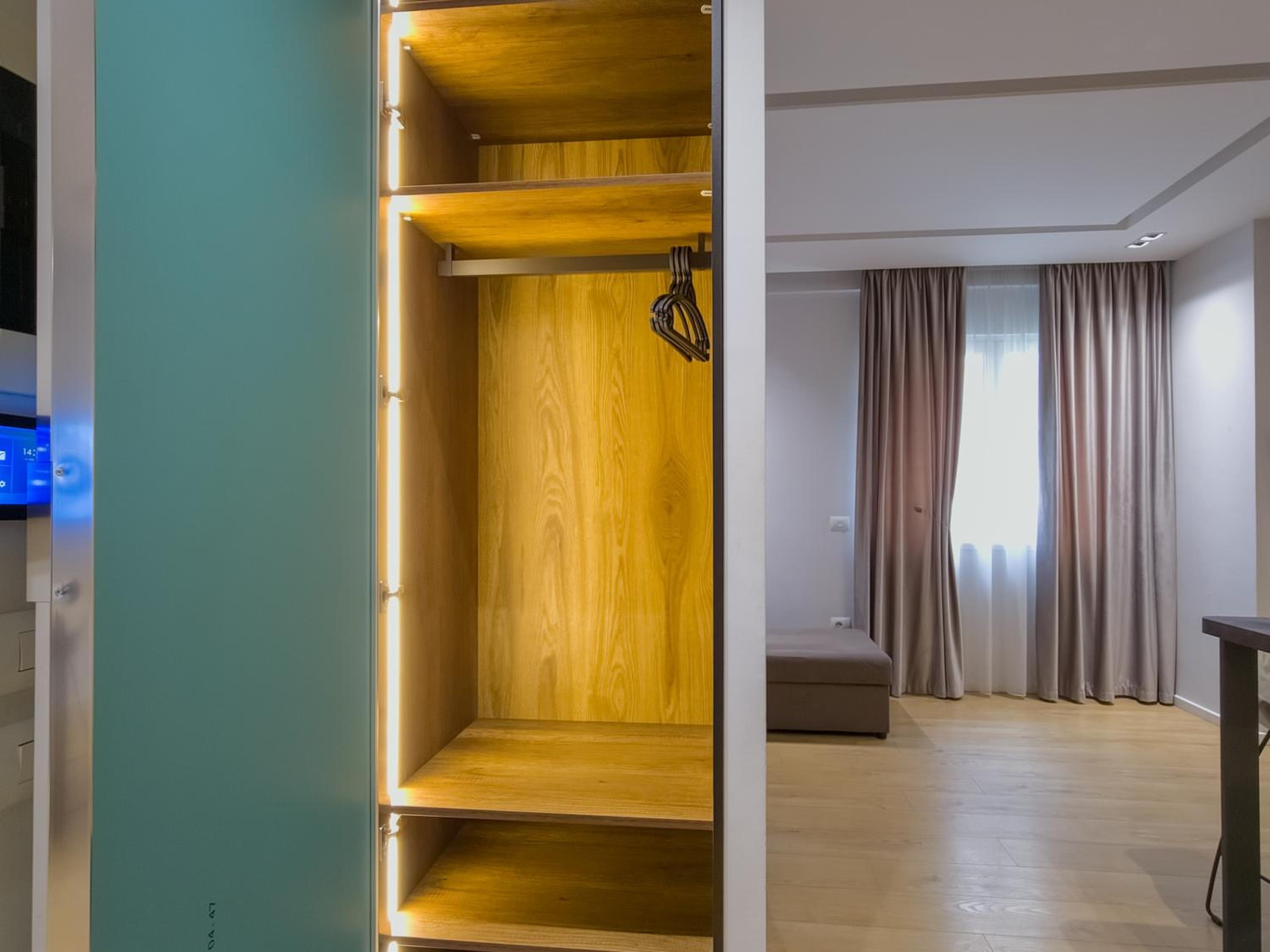 PIN Apartments - 3 Min to Skanderbeg - Free Parking