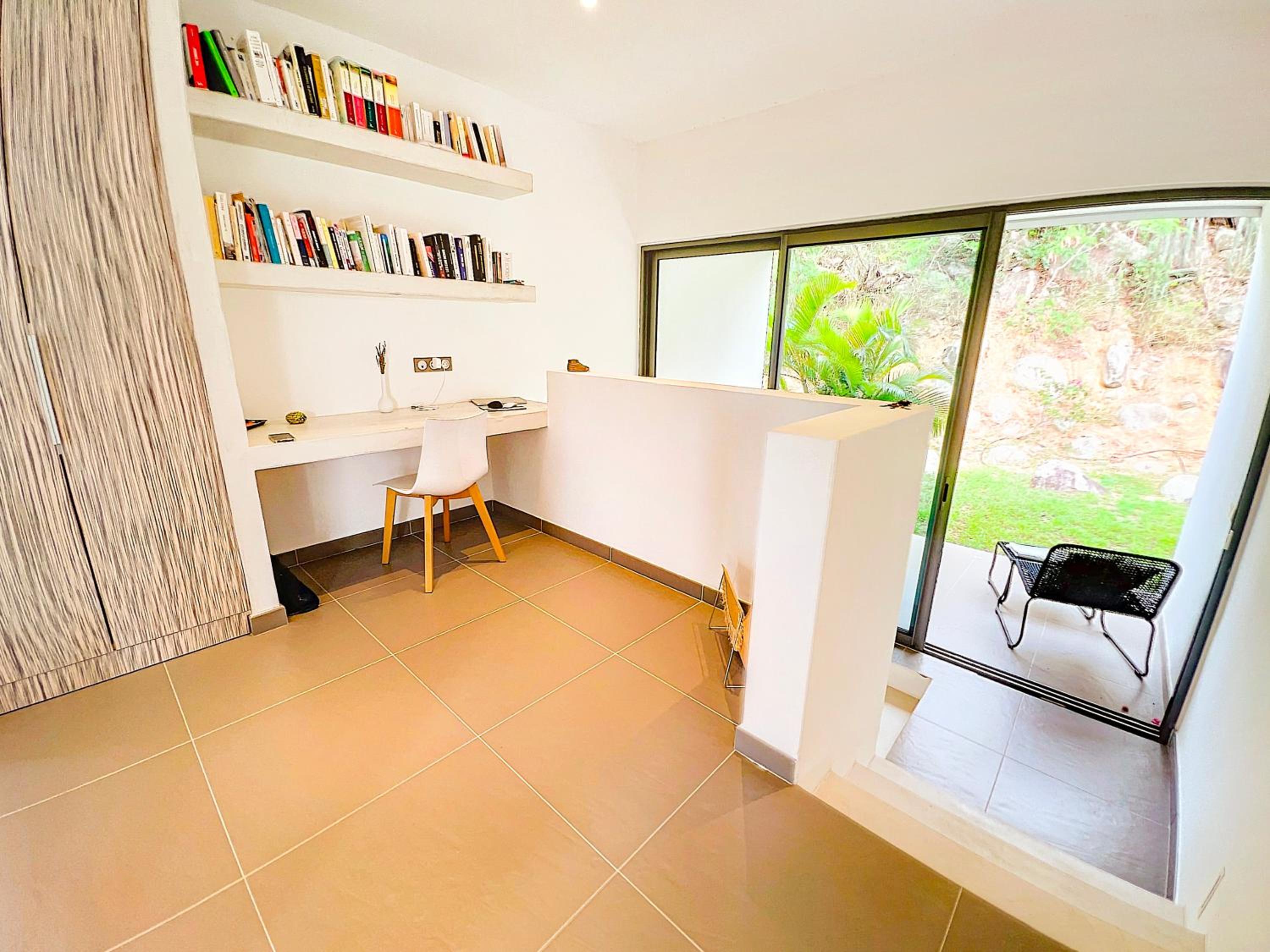 Villa Louna panoramic view private pool 3 Bedrooms - Property Image 9