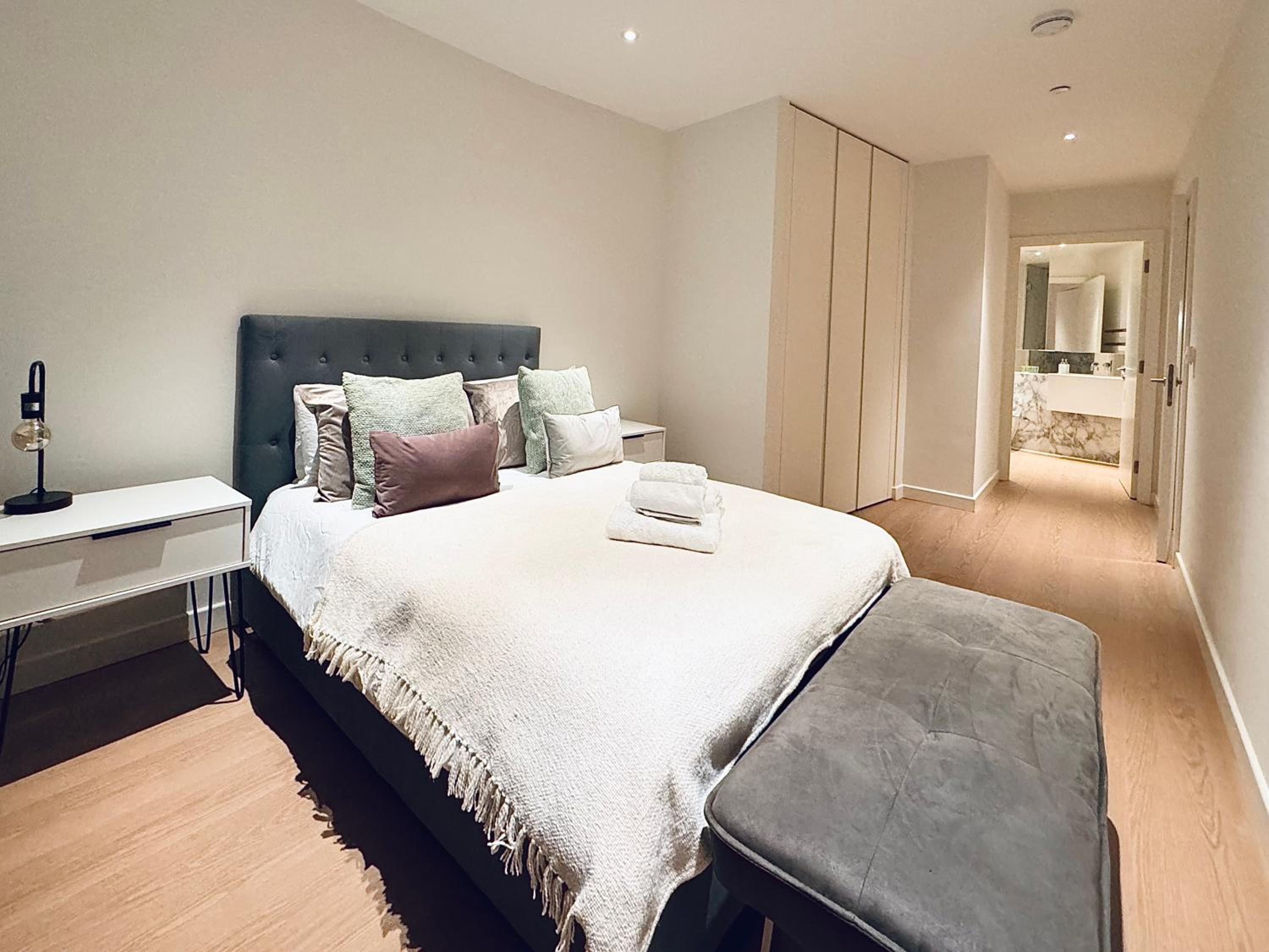 Upper Riverside O2 2Bedroom Flat 05