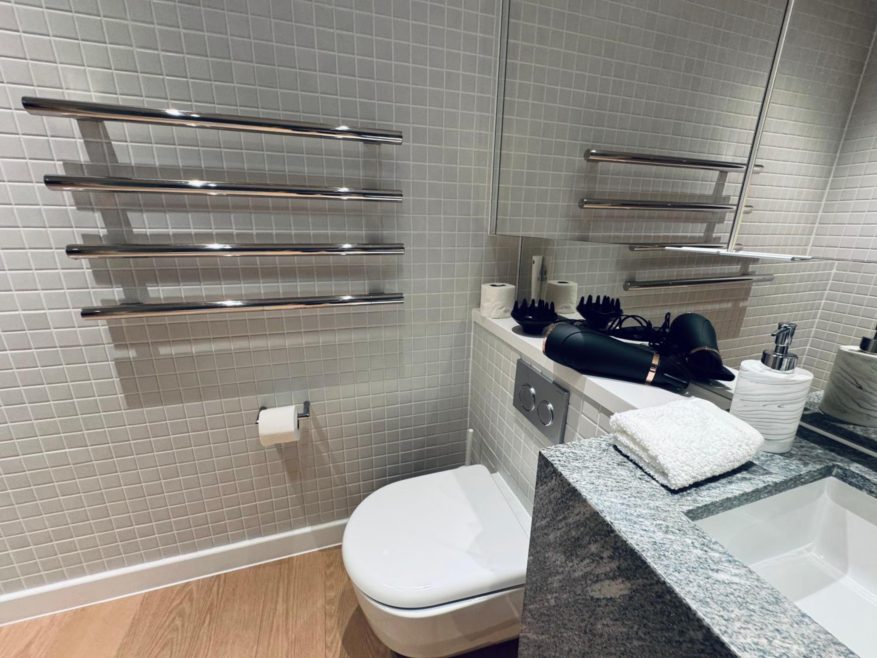 Upper Riverside O2 2Bedroom Flat 05