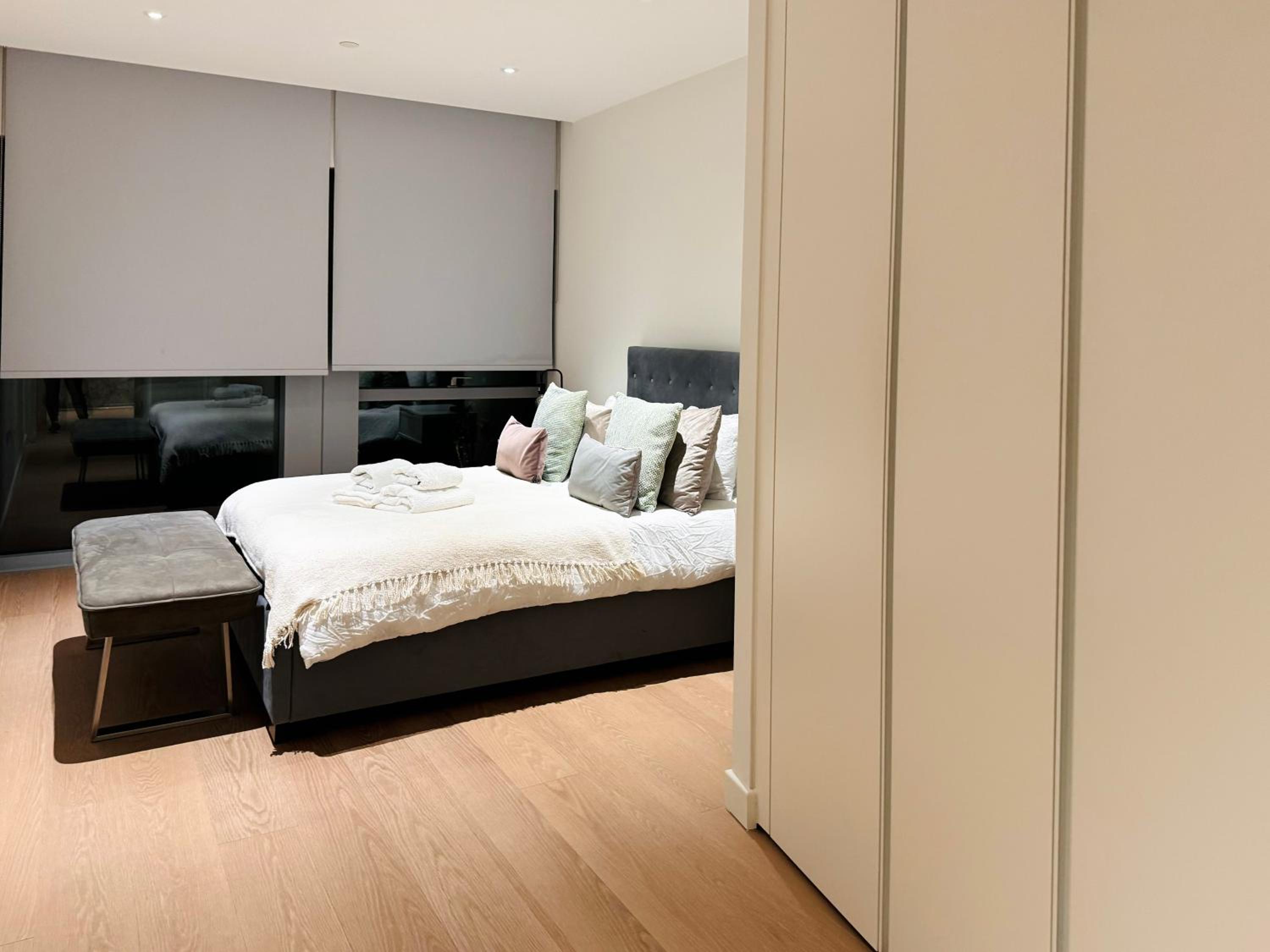 Upper Riverside O2 2Bedroom Flat 05