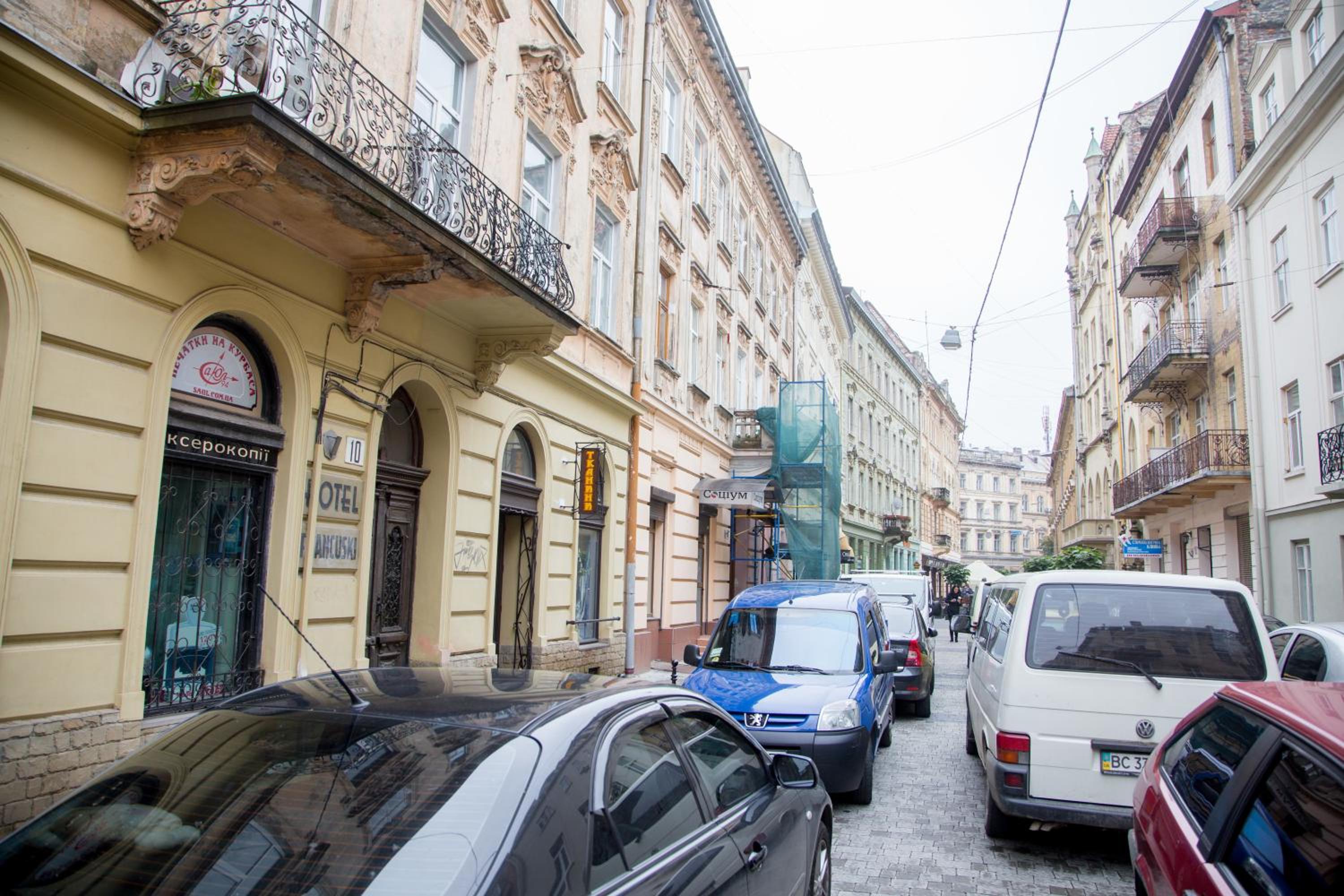 Apartment Lesya Kurbasa view 5