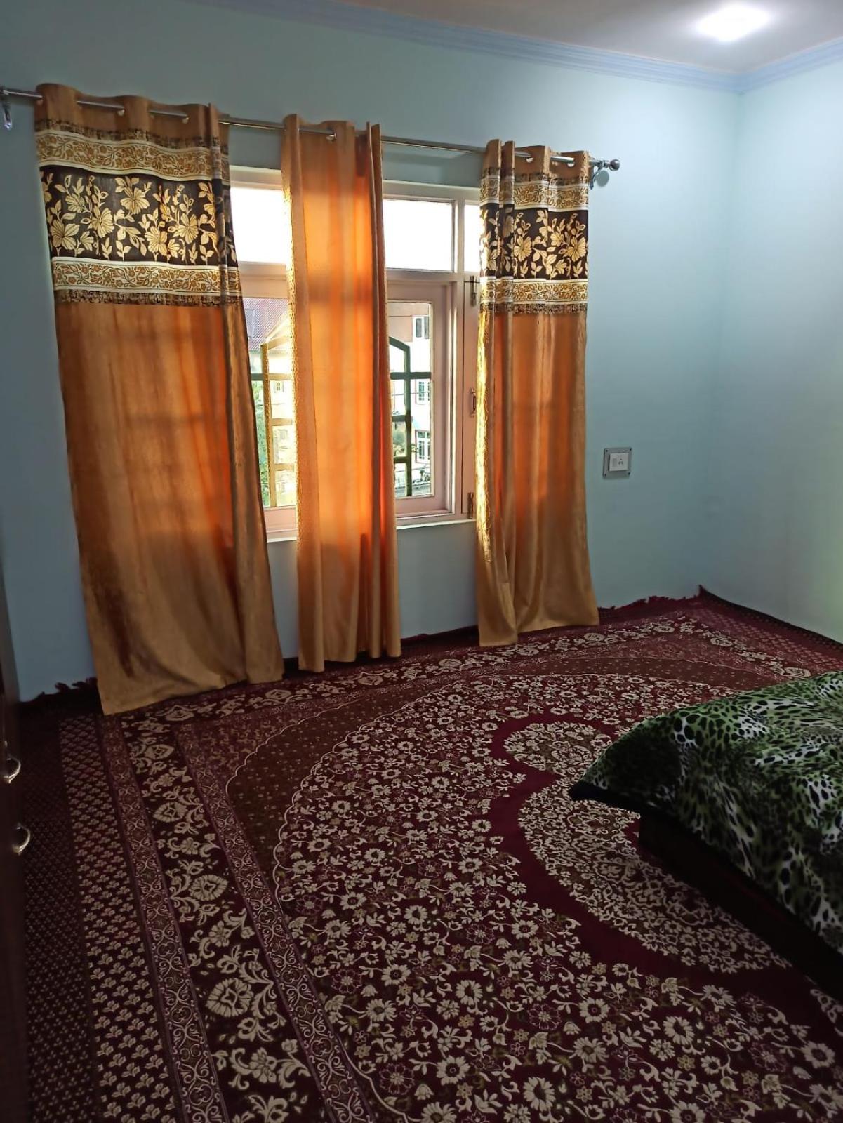 Redbury Homestay