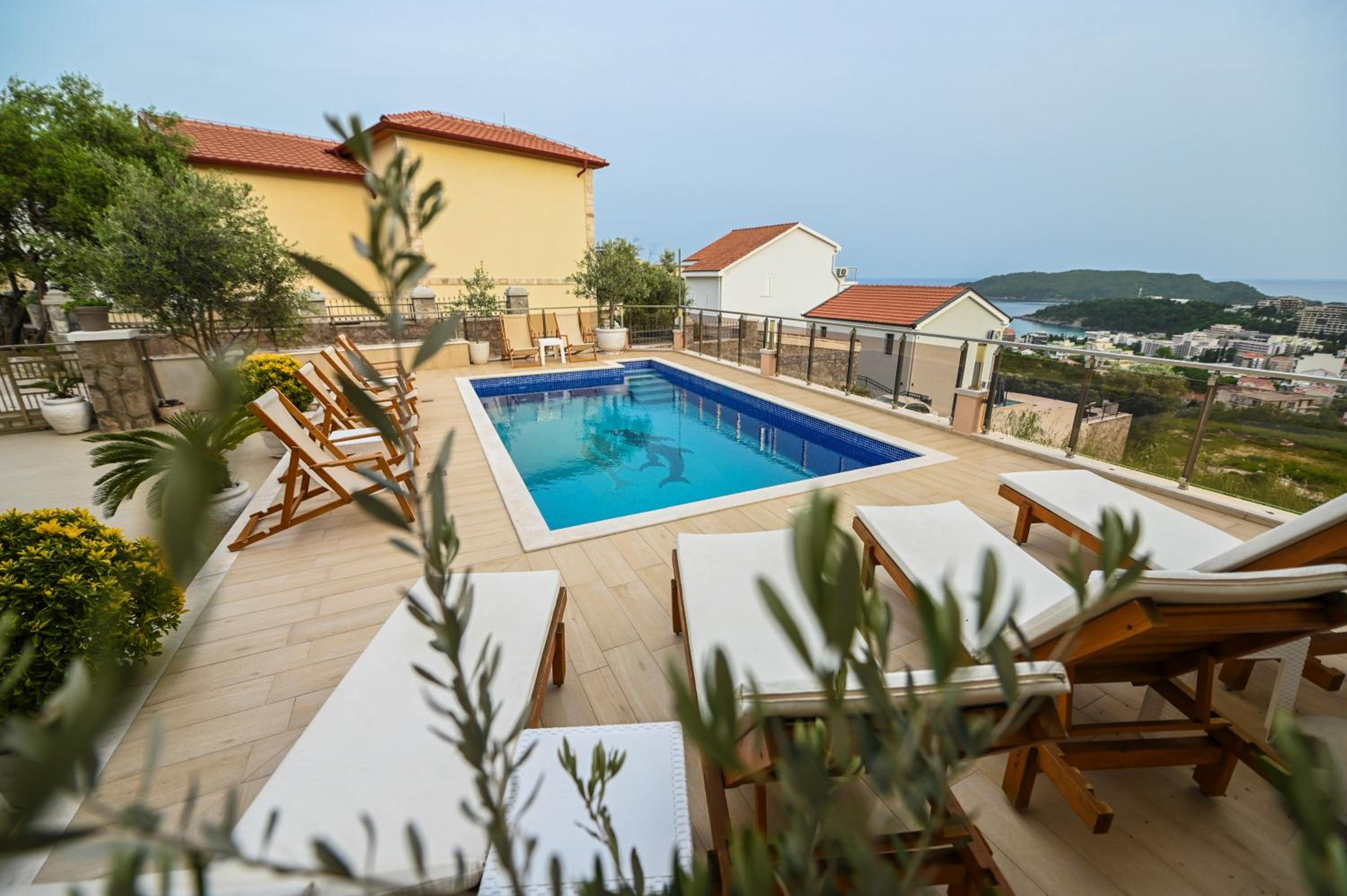 Villa Lux Rajović view 4