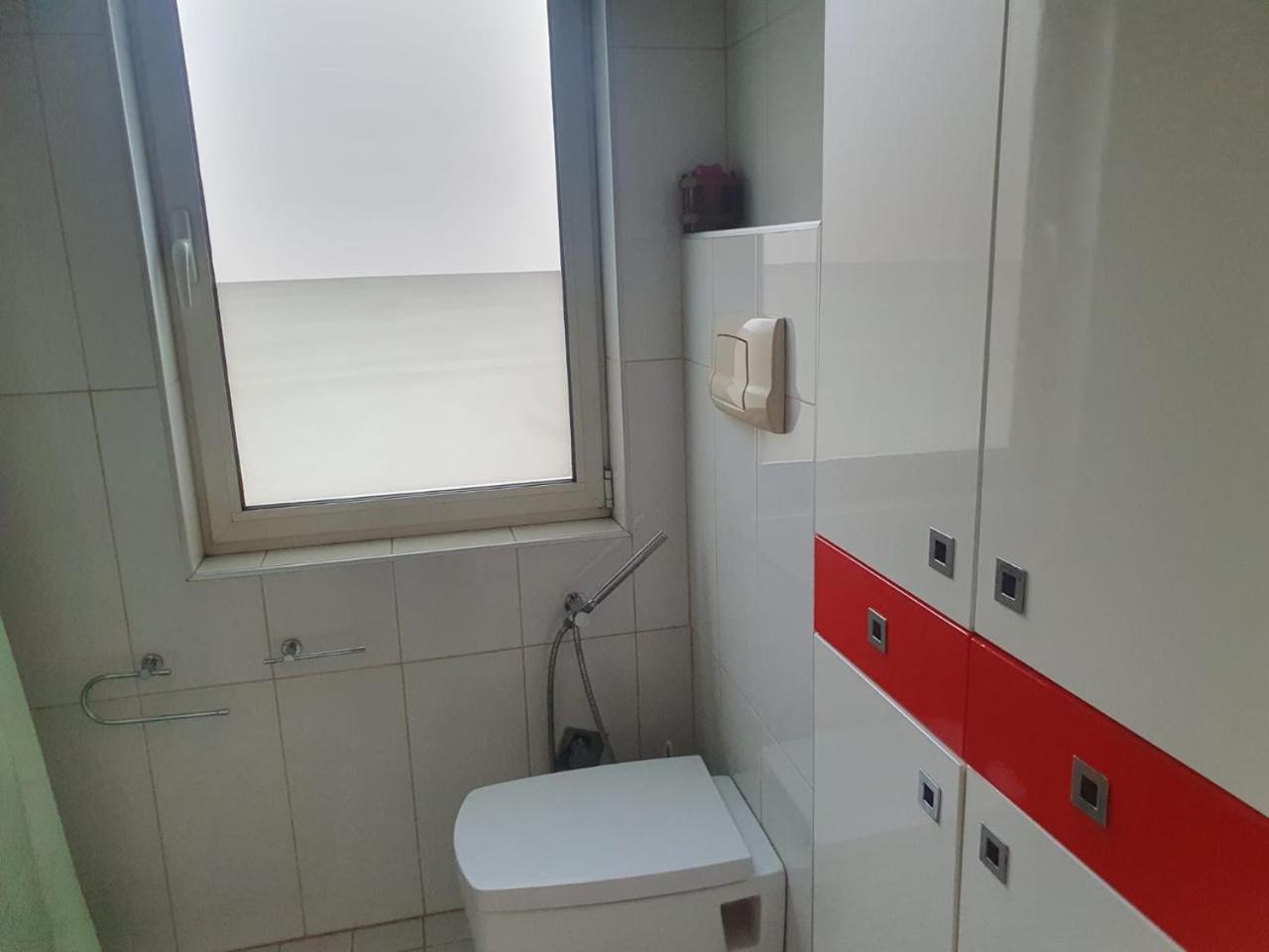 Down Town Tirana Apartment Center photo 2