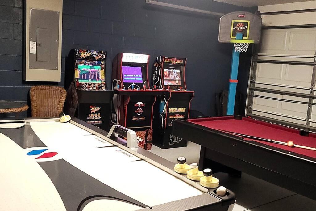 Disney Villa Magical Retreat Private Pool, LakeView & Game Room-2