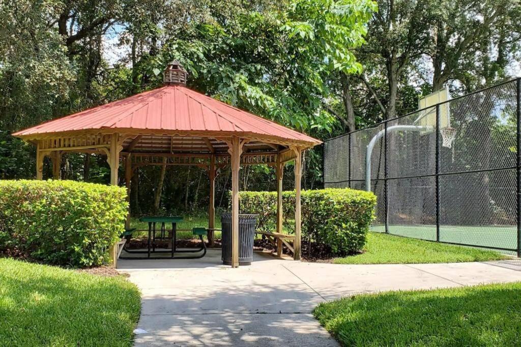 Disney Villa Magical Retreat Private Pool, LakeView & Game Room - Image 2