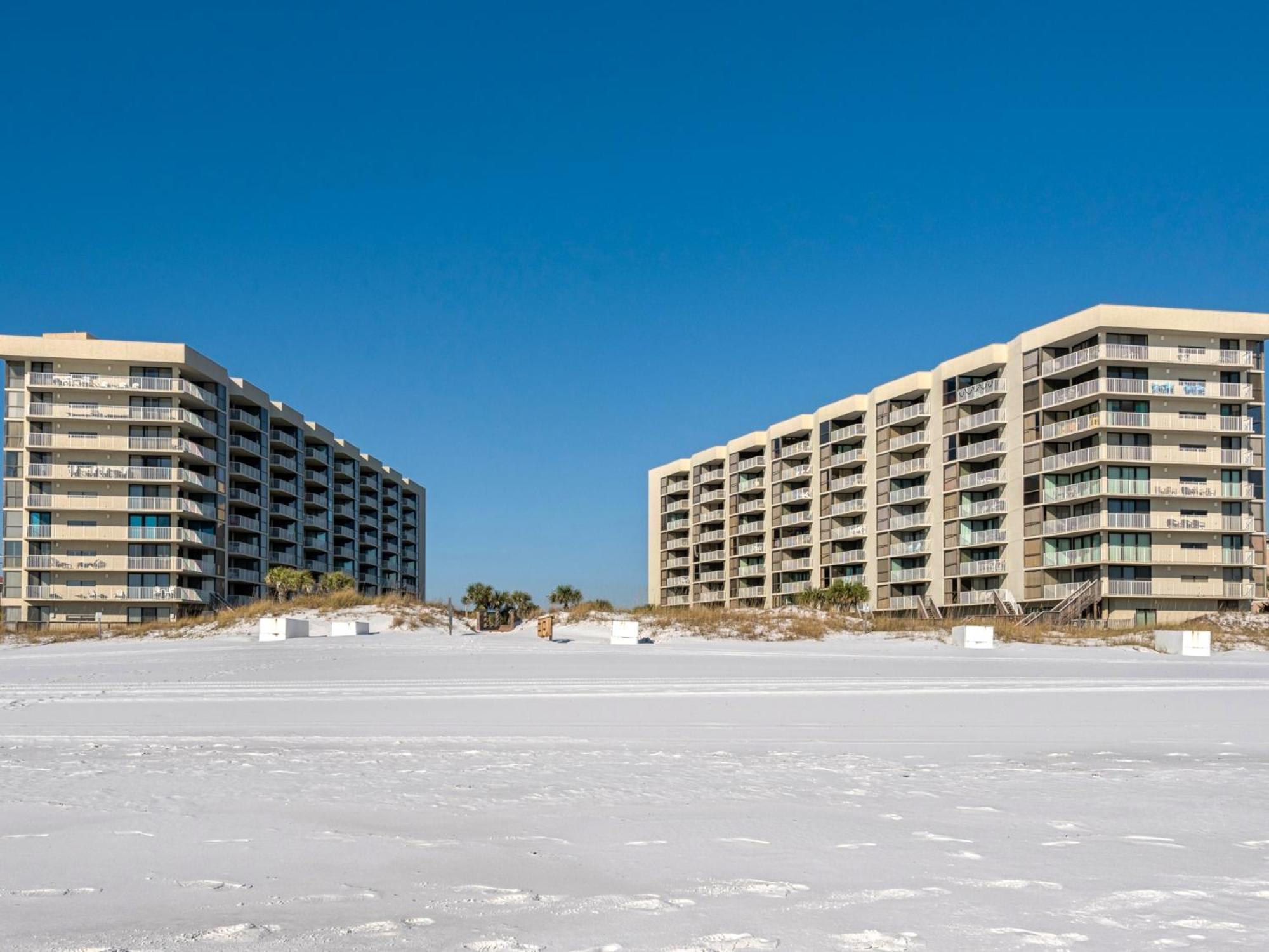 Hotel Mainsail Townhome 6 by Newman-Dailey - Image 1