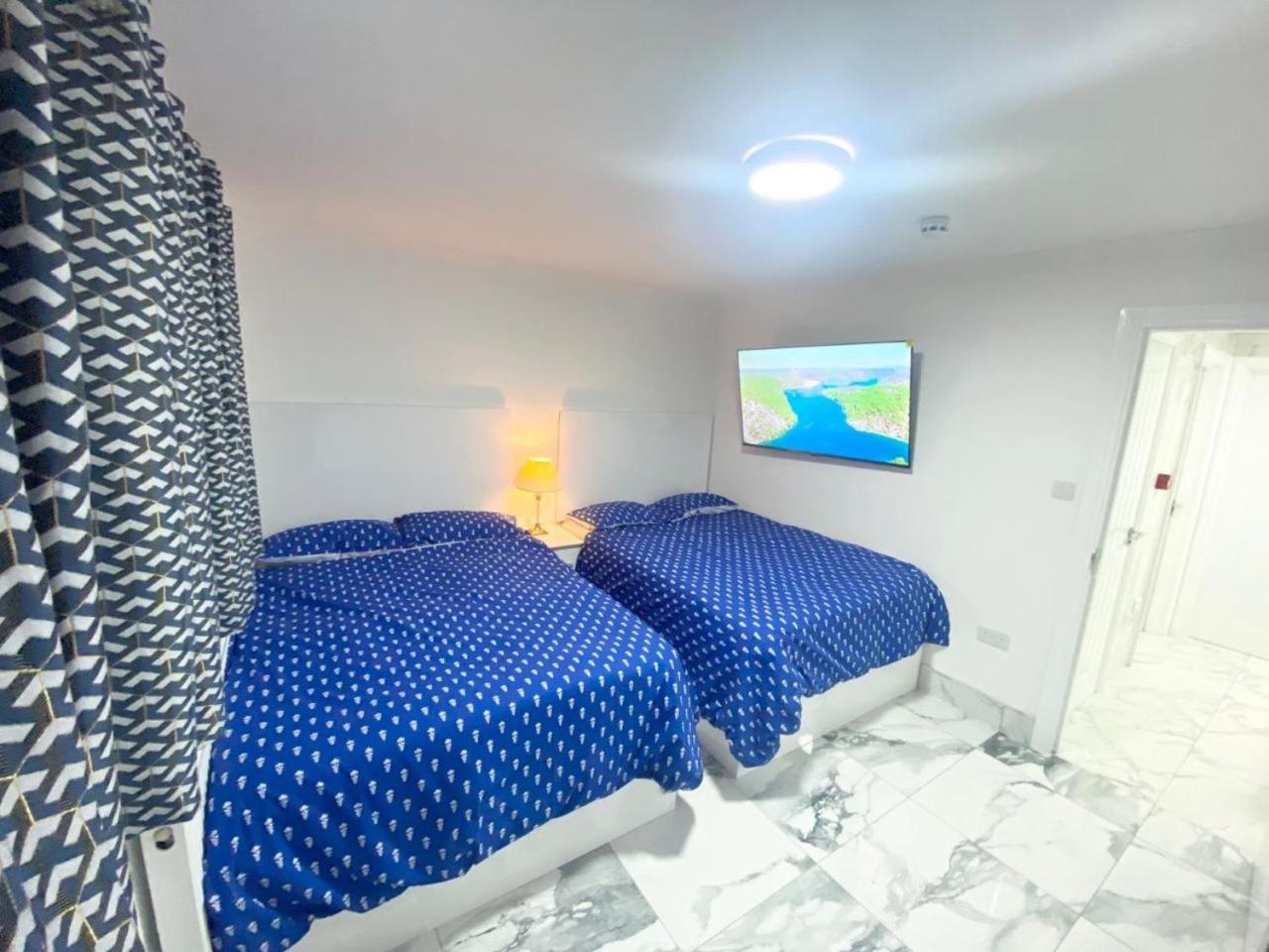 Hayes Vacations - THE ROYAL BOUTIQUE WESTMINSTER LODGE by LONDON SLEEP 9 - Property Image 19