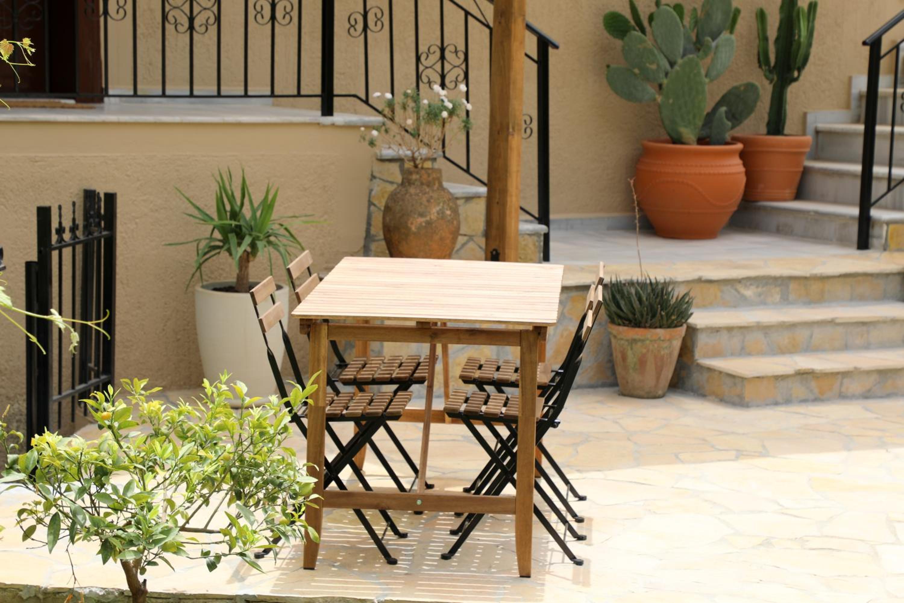 Jasmine Sol Retreat
