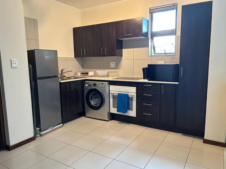 Contemporary Apartment in Golf Estate