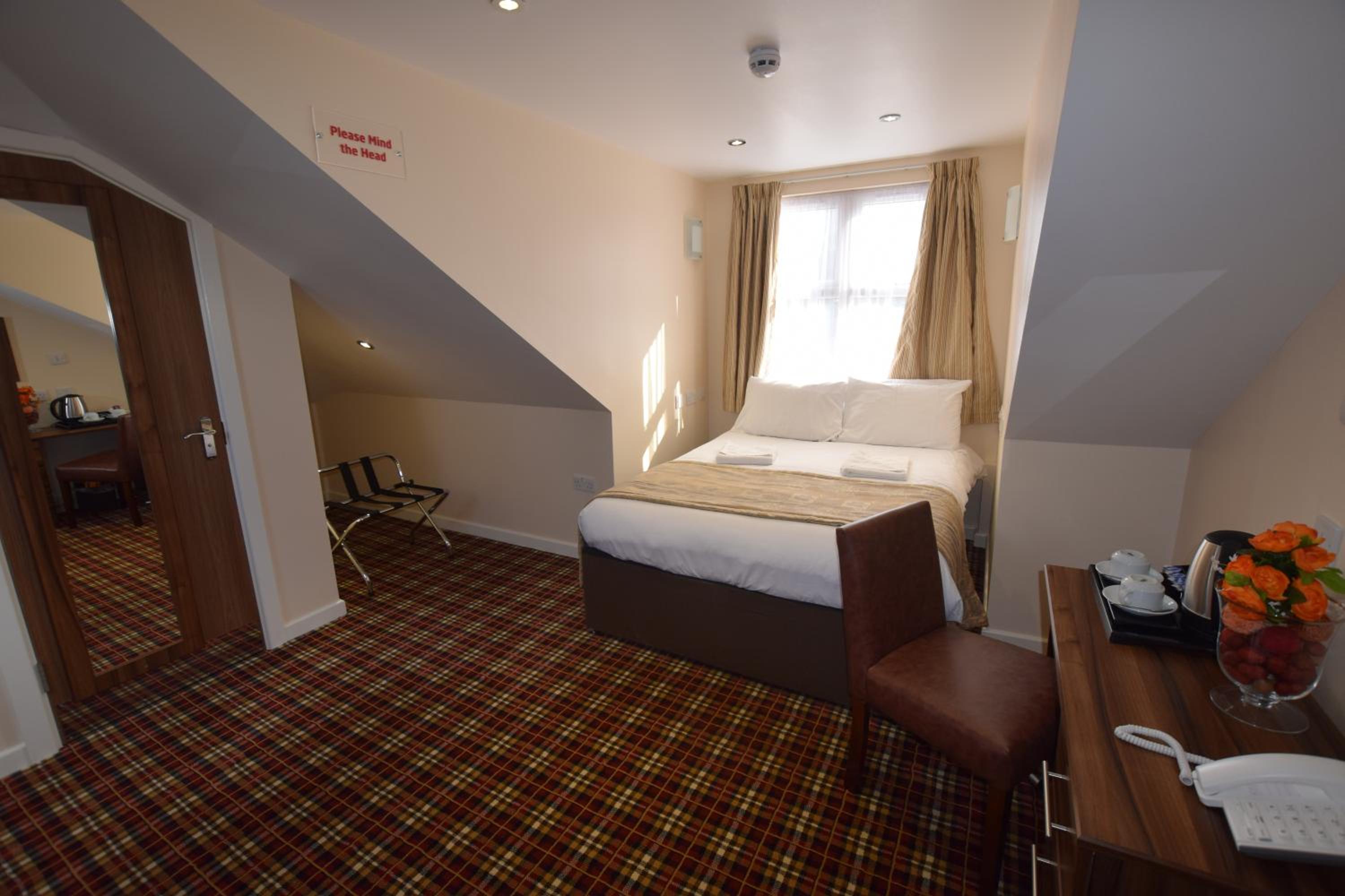 Ilford Vacations - Lucky 8 Hotel - Property Image 3