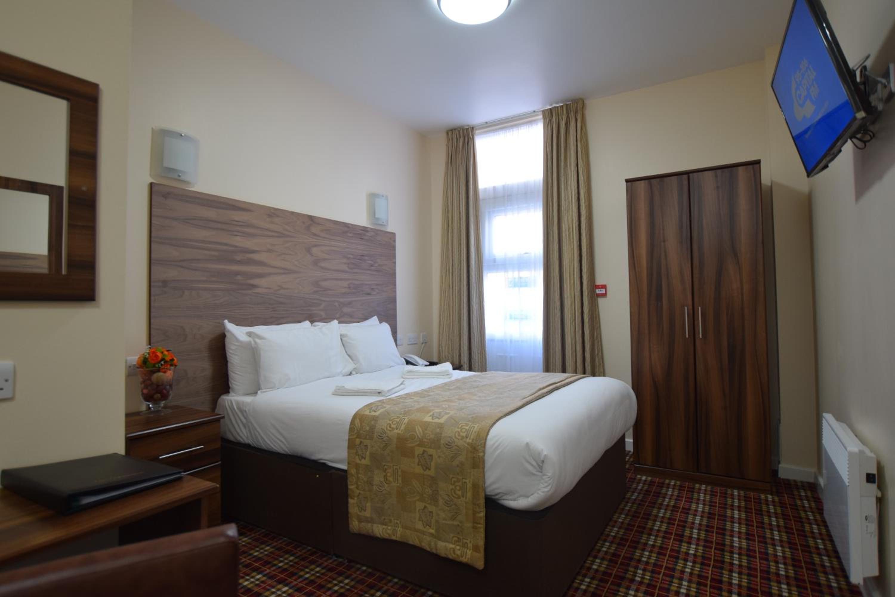 Ilford Vacations - Lucky 8 Hotel - Property Image 5