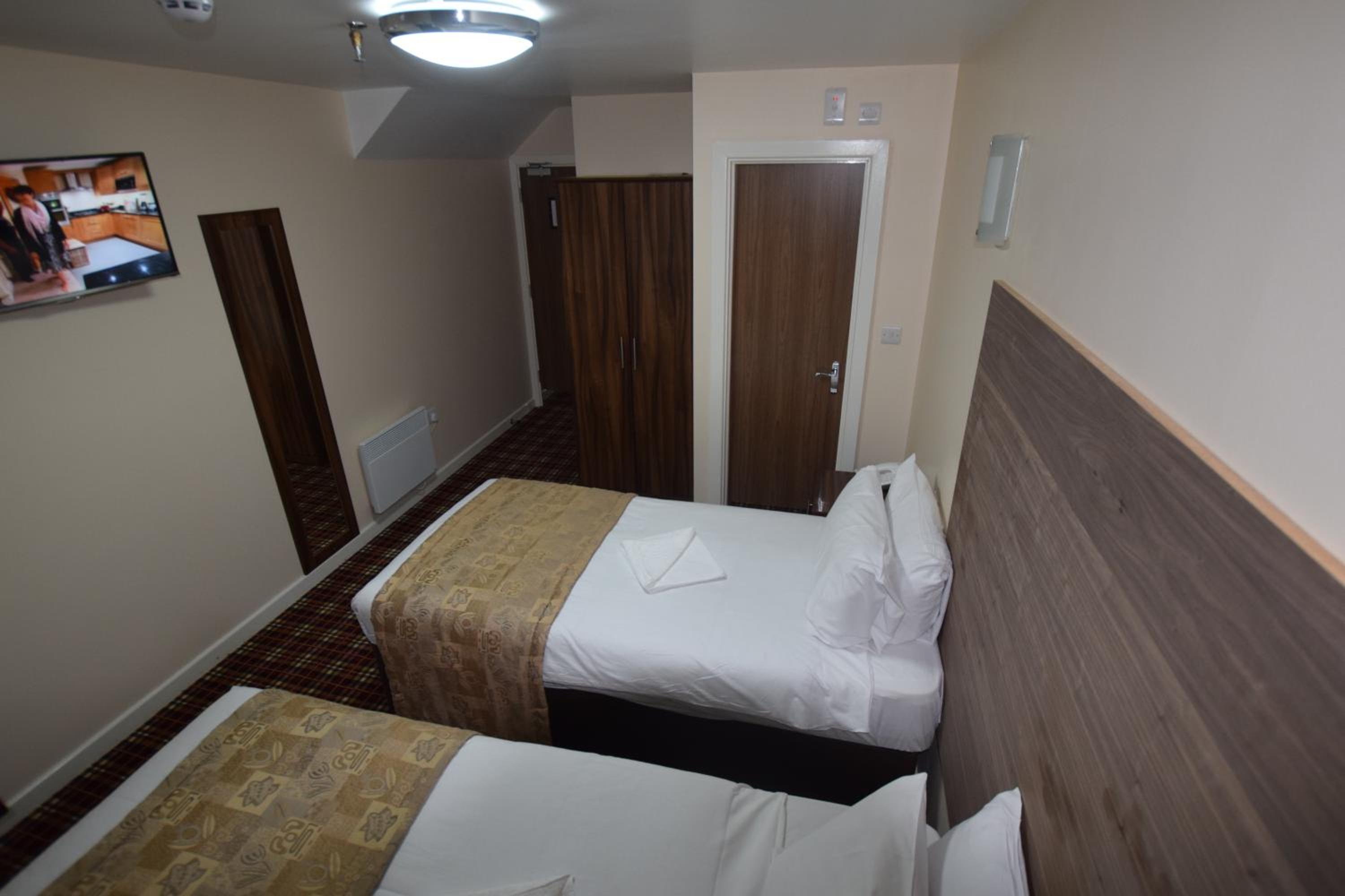 Ilford Vacations - Lucky 8 Hotel - Property Image 12