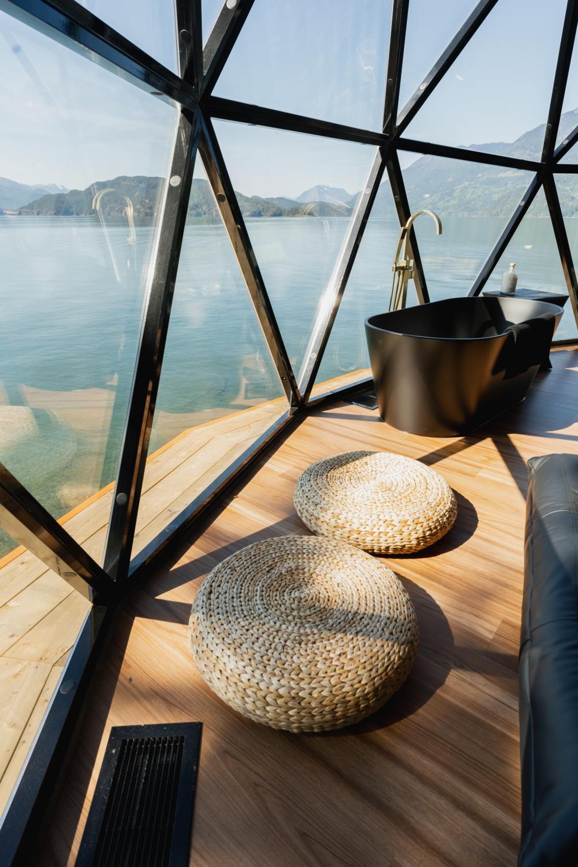 The Lodge on Harrison Lake