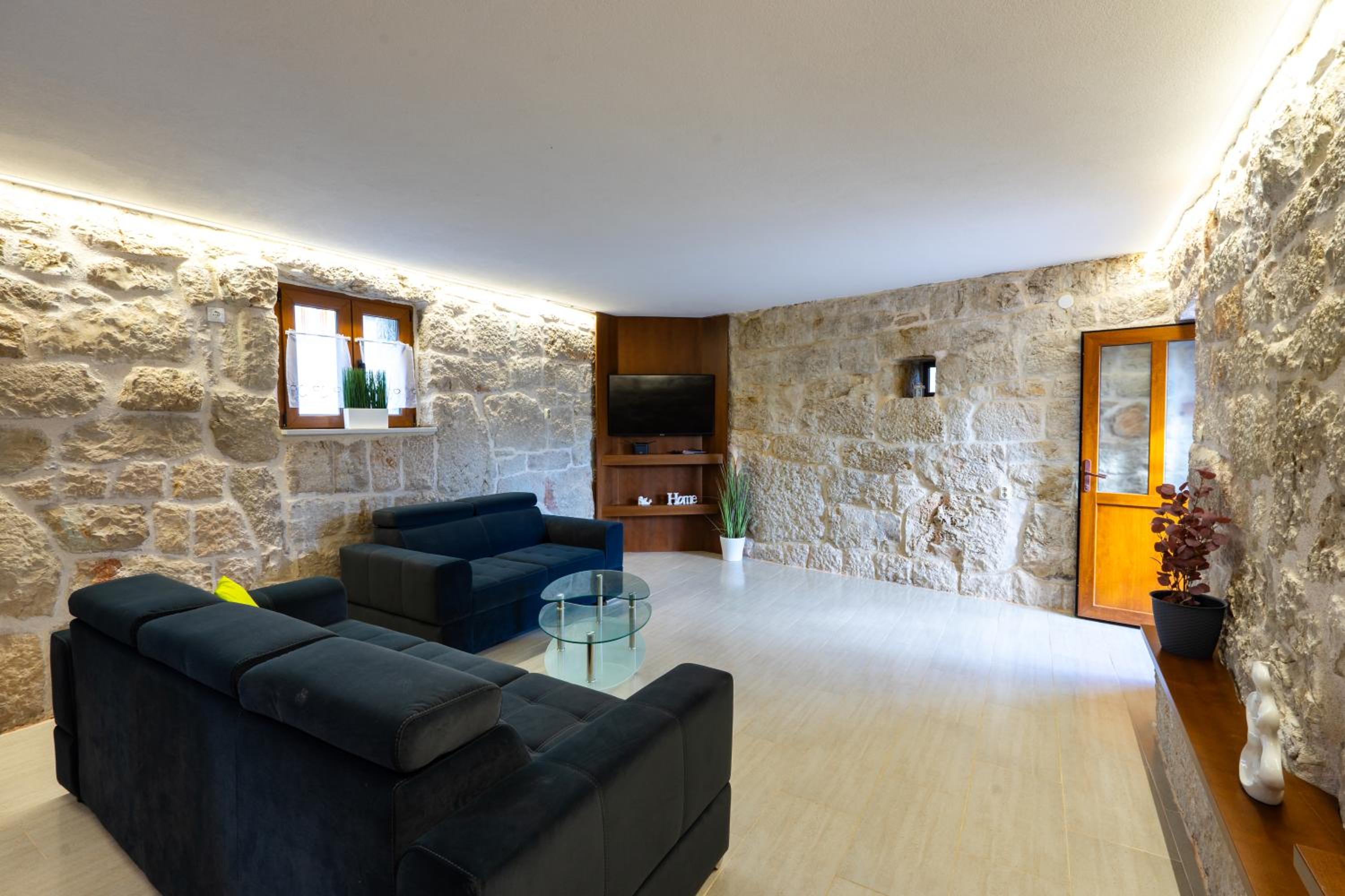Romantic Stone House with a pool