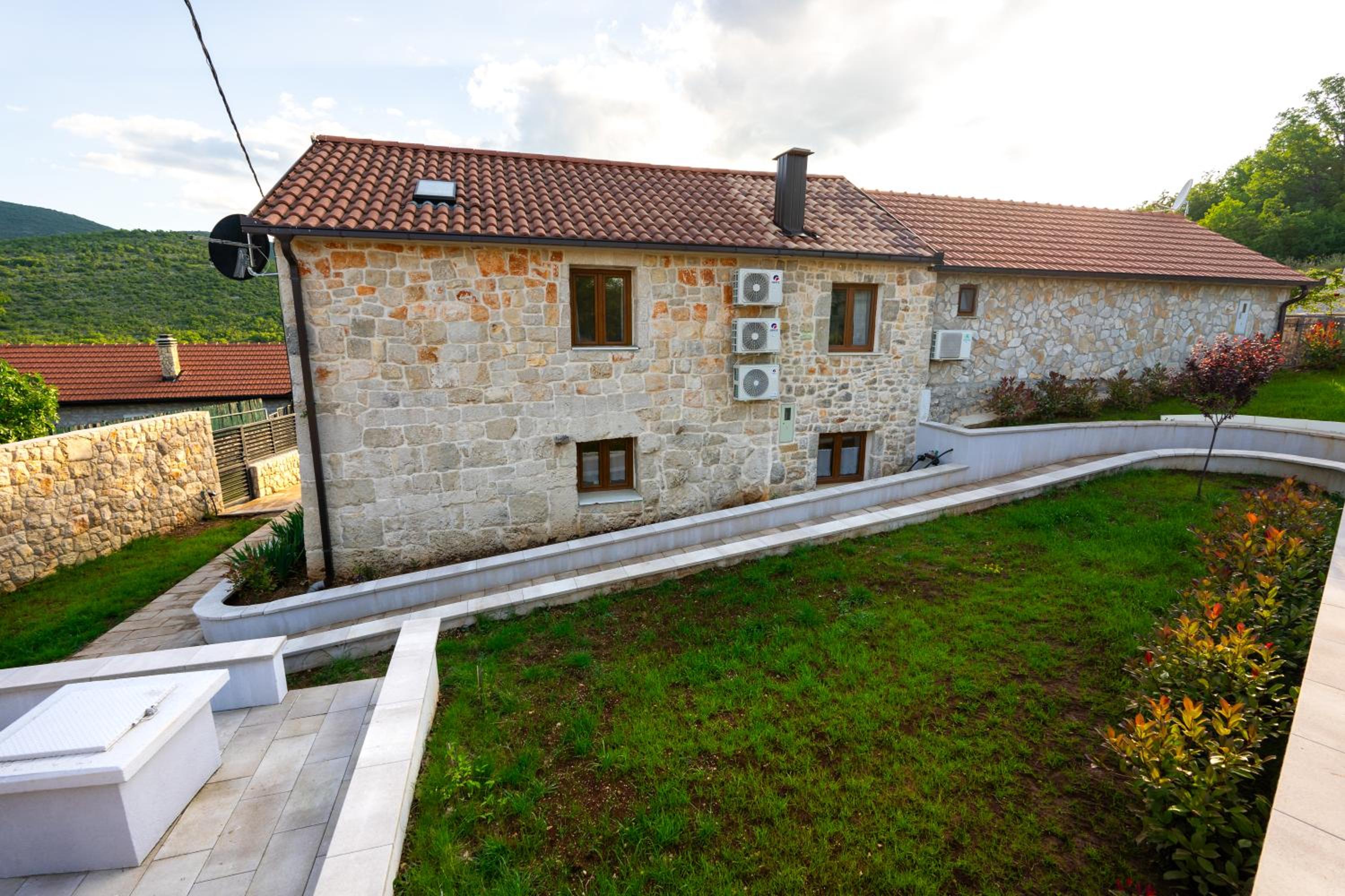 Romantic Stone House with a pool