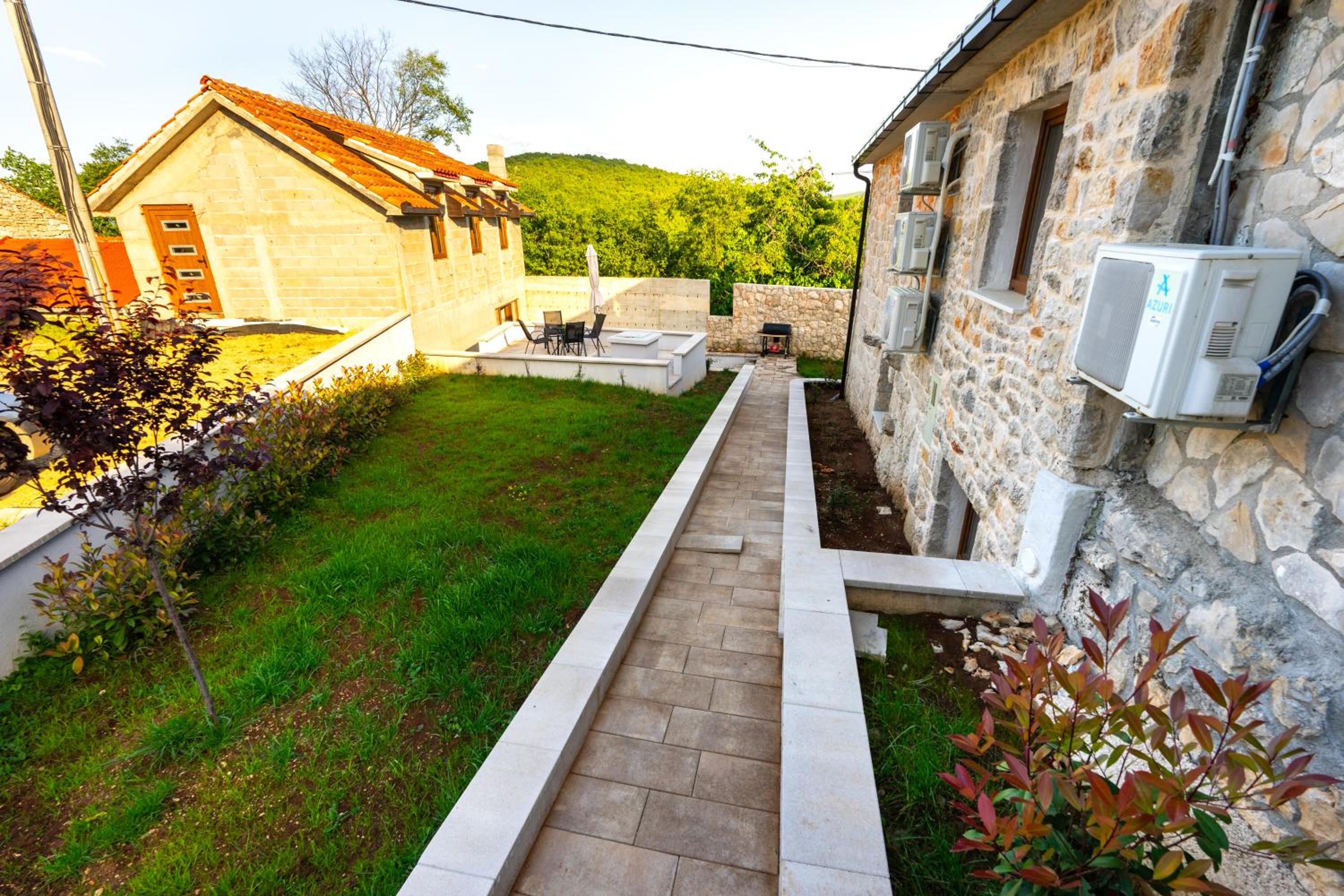 Romantic Stone House with a pool