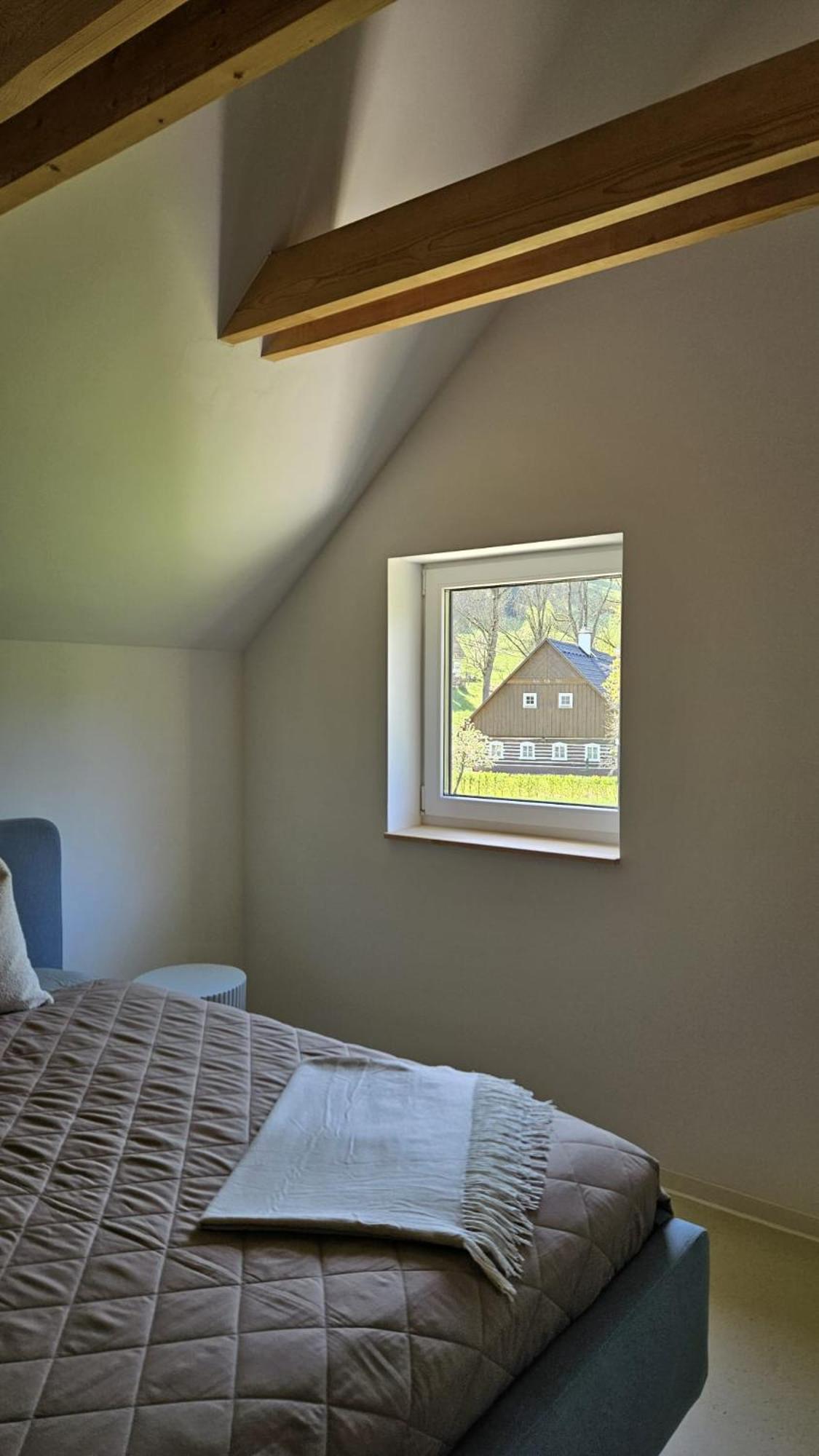 romantic cabin Methuya, private outdoor sauna included