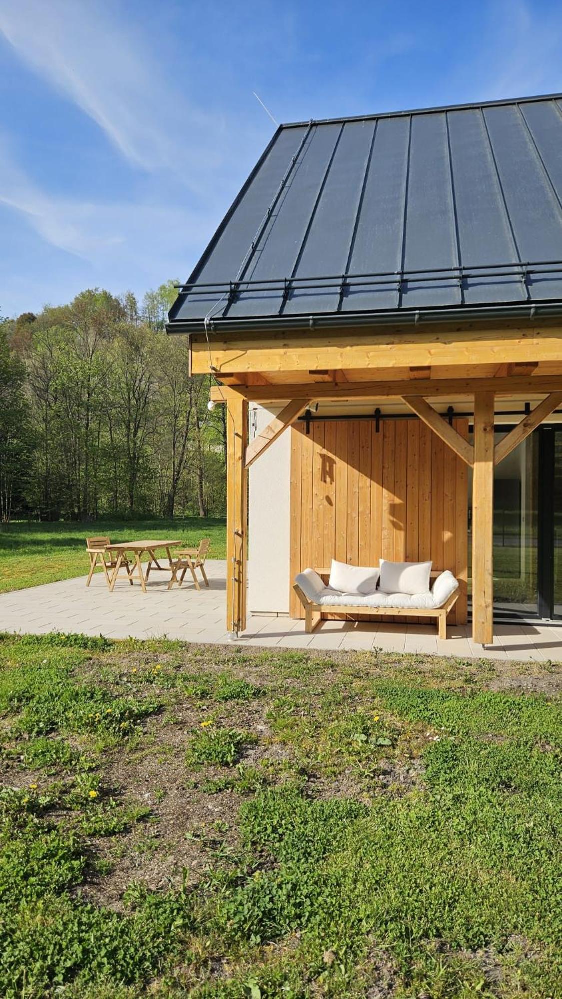 romantic cabin Methuya, private outdoor sauna included