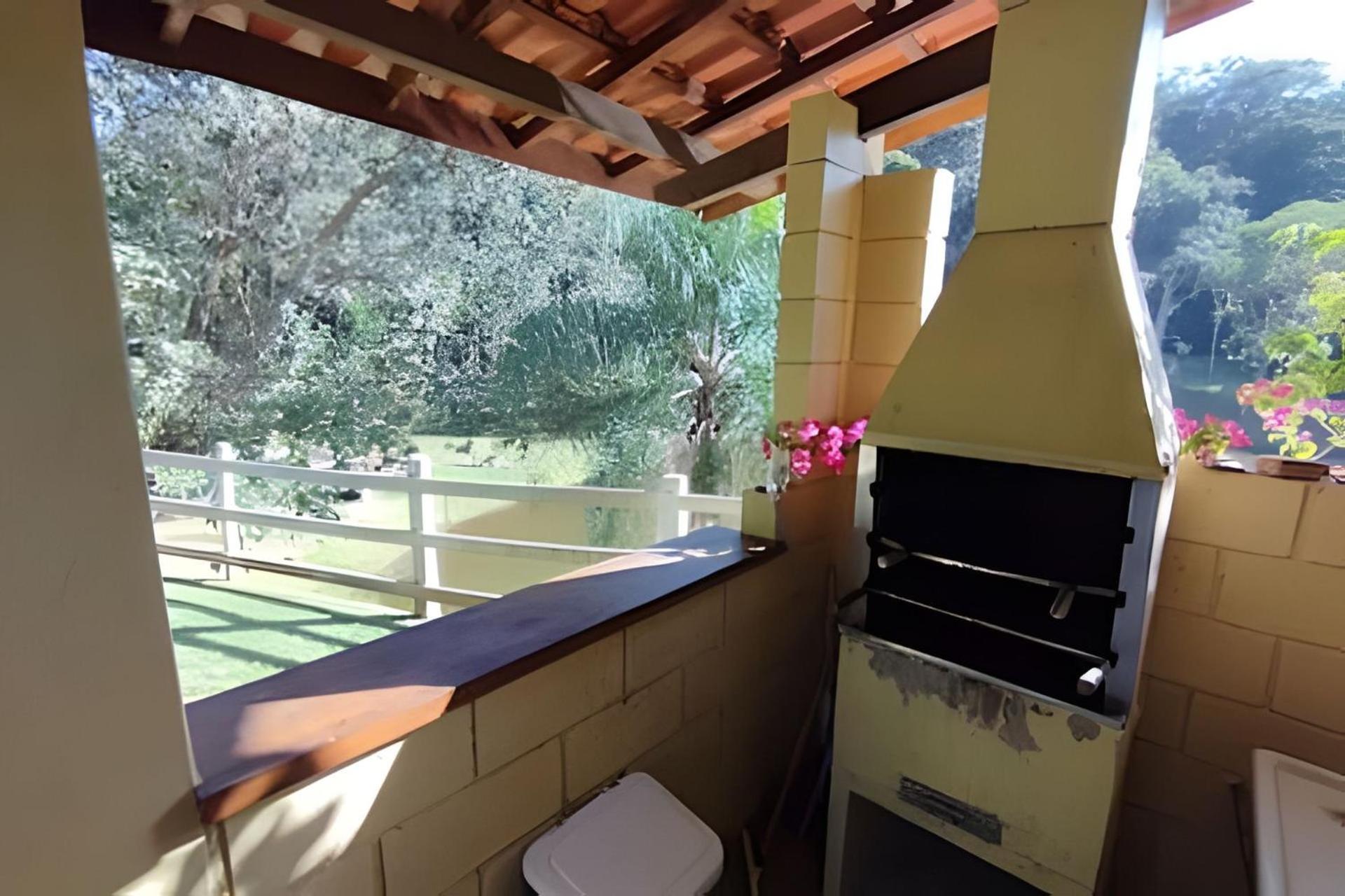 Fazenda com Lago em São Roque