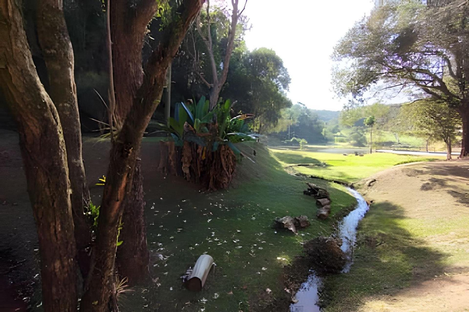 Fazenda com Lago em São Roque