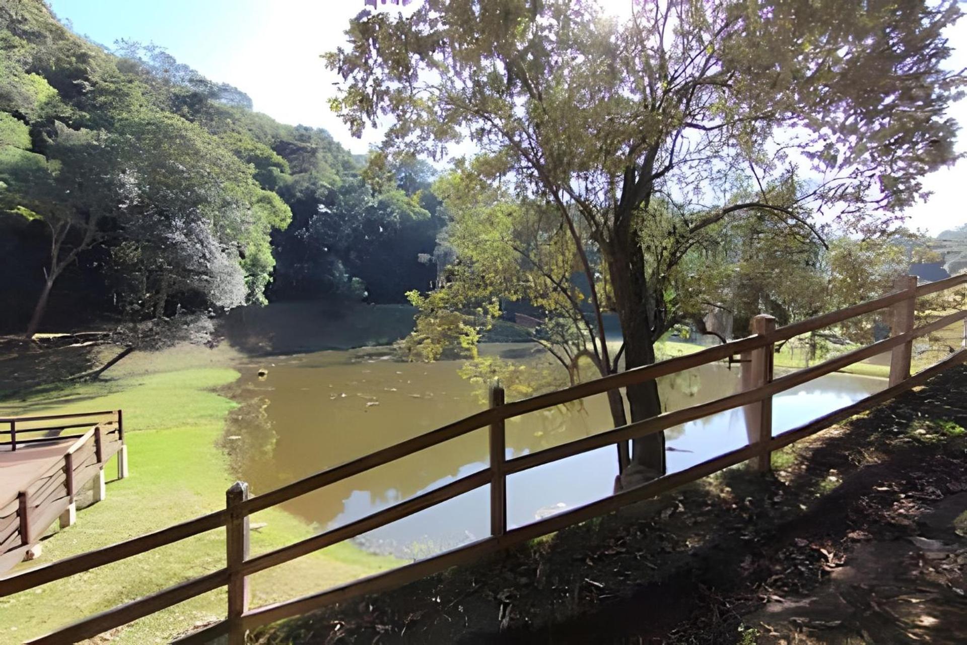 Fazenda com Lago em São Roque