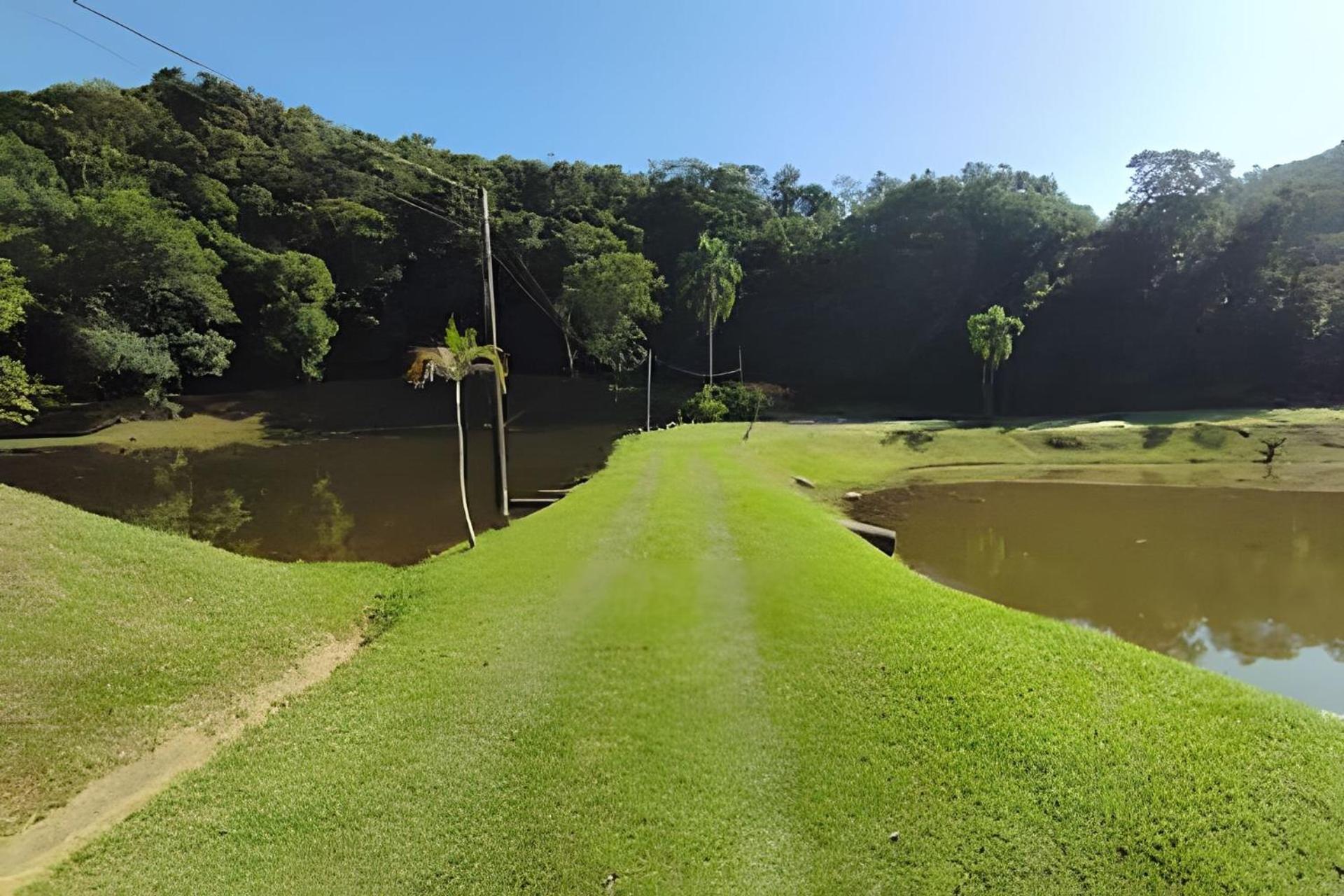 Fazenda com Lago em São Roque