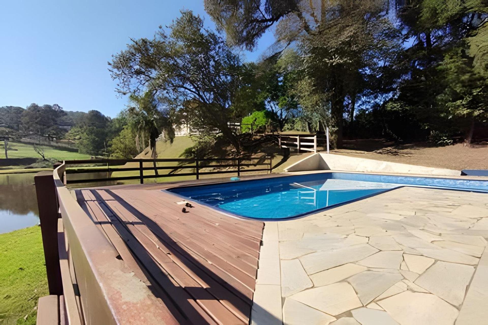Fazenda com Lago em São Roque