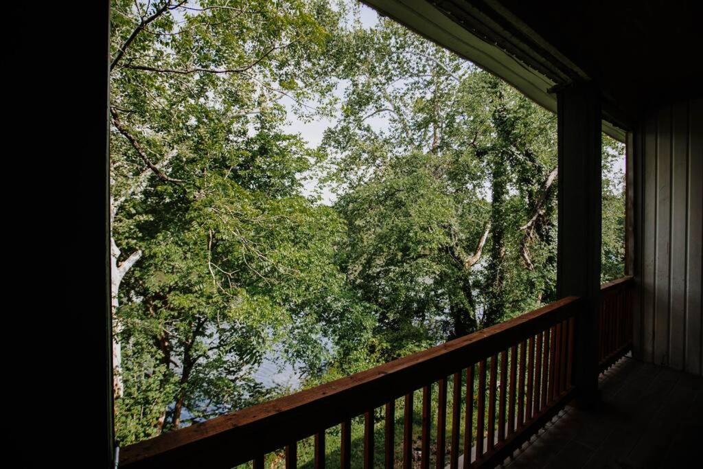 Cozy Riverside Retreat! view 4
