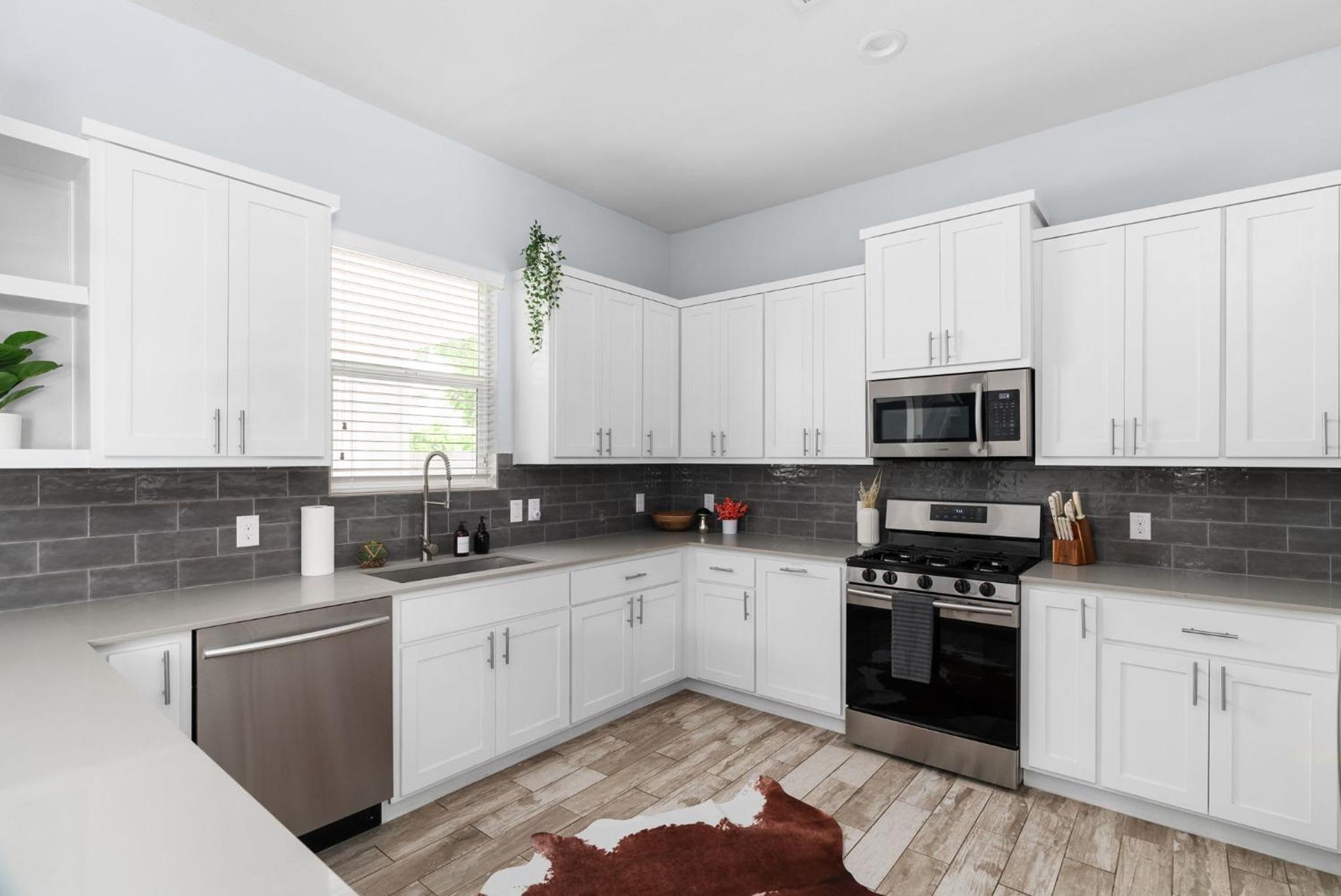 Stunning Centrally Located & FUN 3 Bed Home view 3