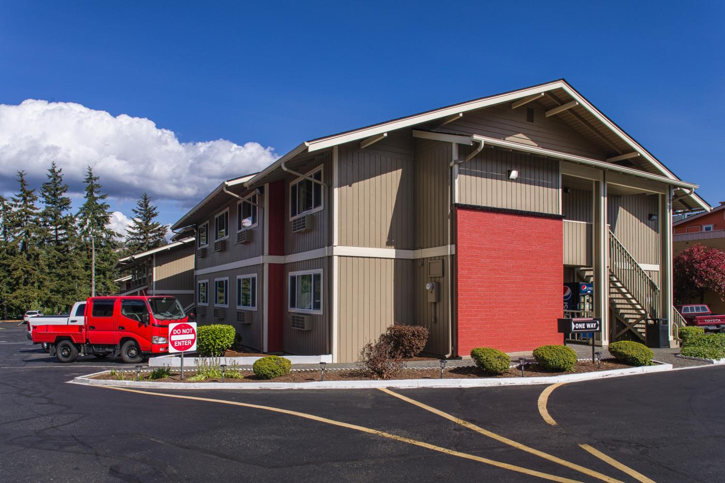 Coachman Inn