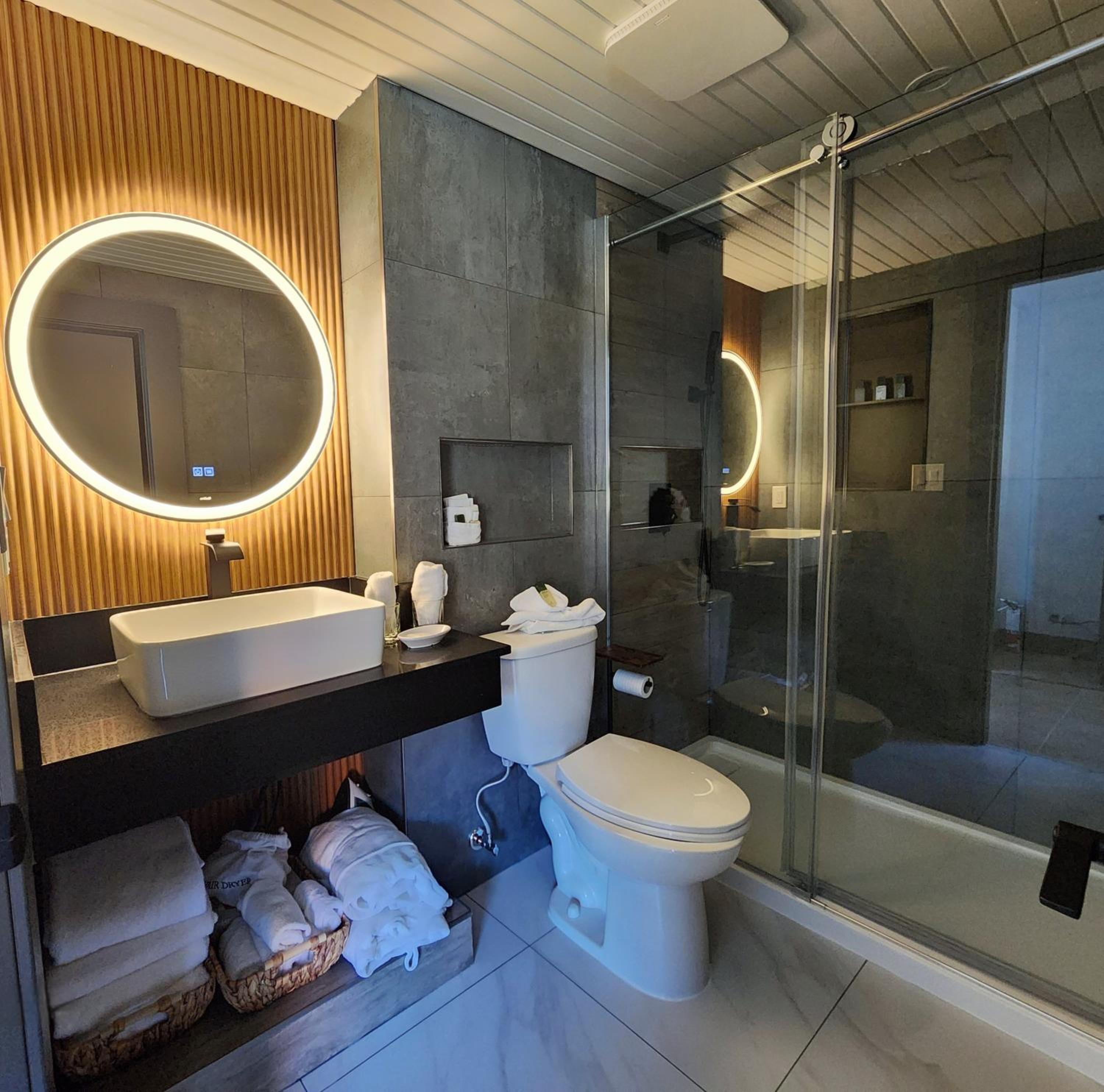Rockwater Secret Cove Resort