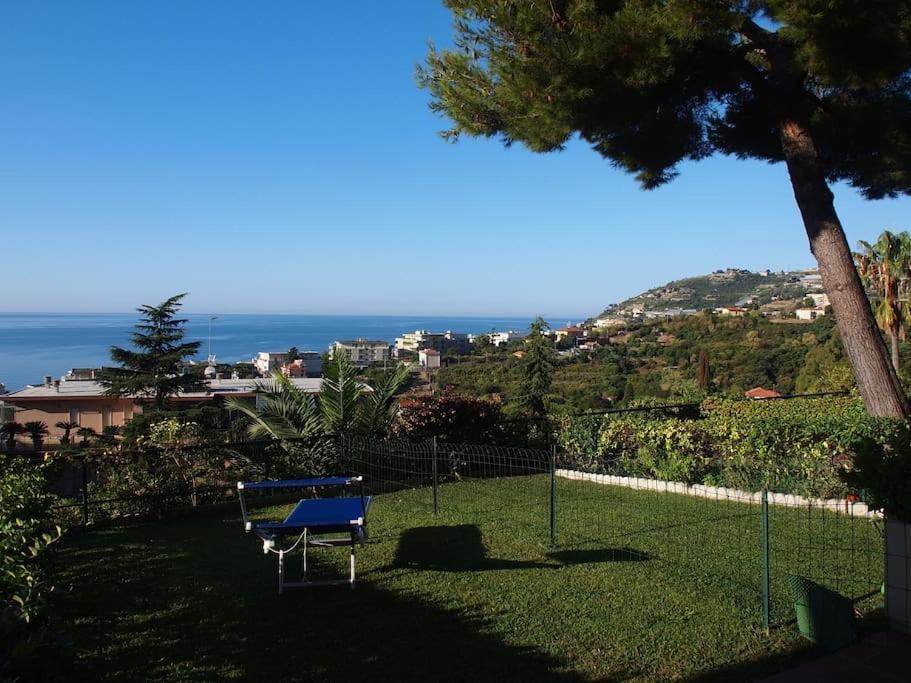 Apartment amazing sea overview with swimmingpool