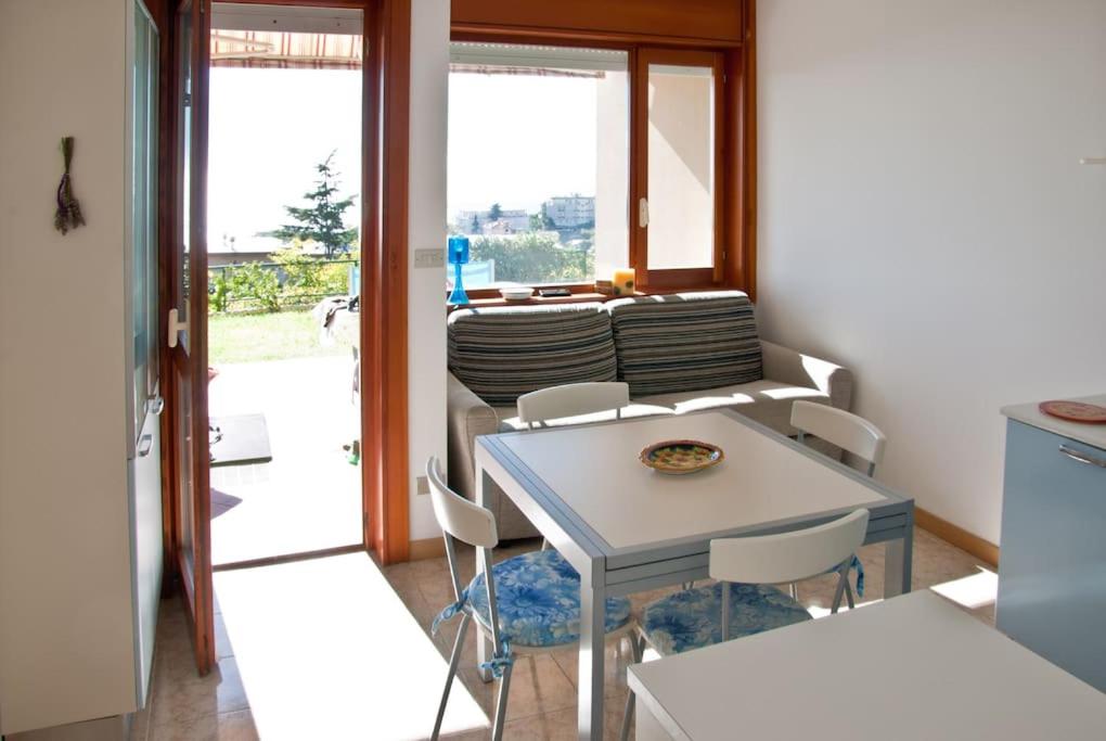 Apartment amazing sea overview with swimmingpool