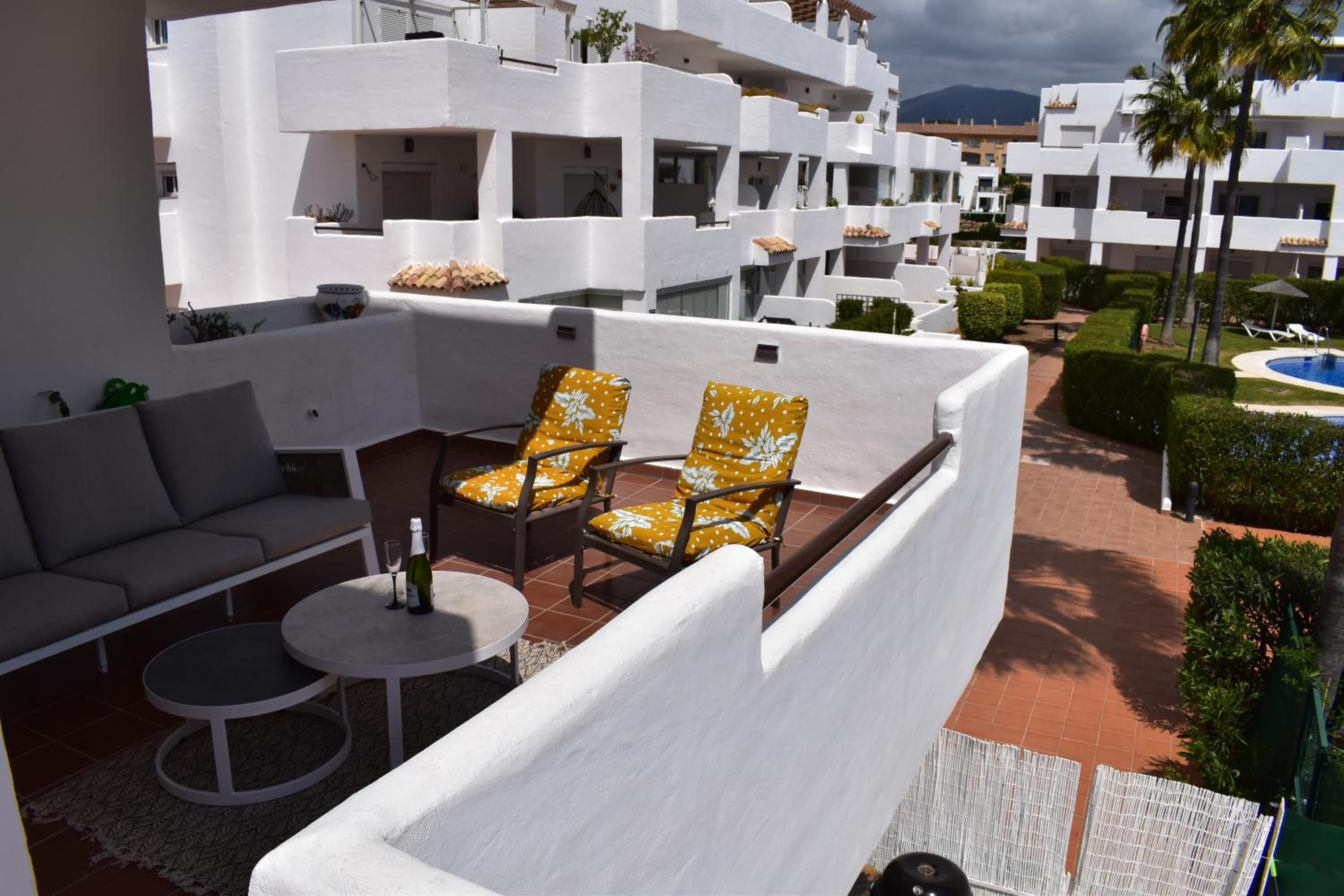 Spacious apartement with large terraces Lunymar Golf, Estepona