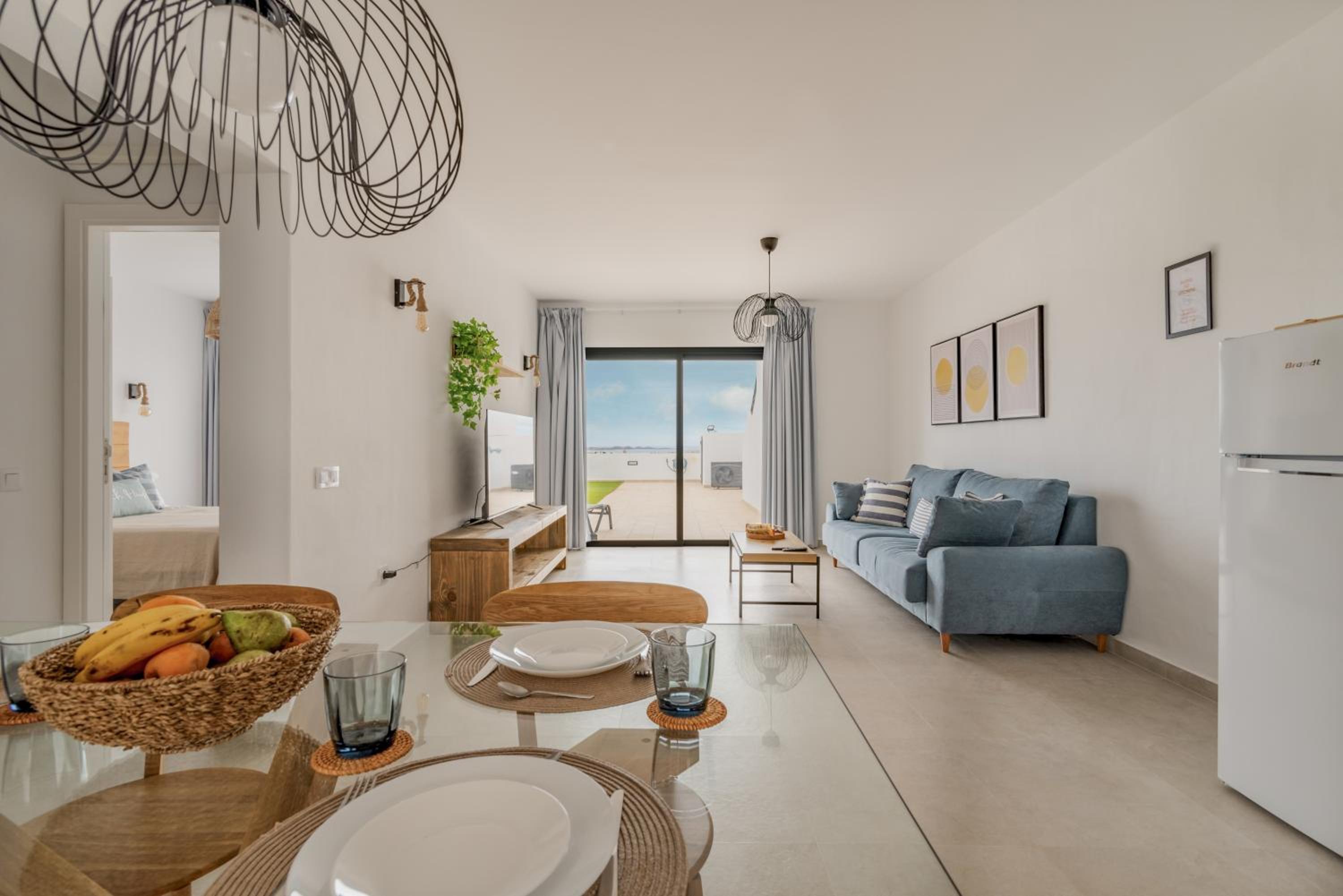 Seascape pool, air con, view, adult only