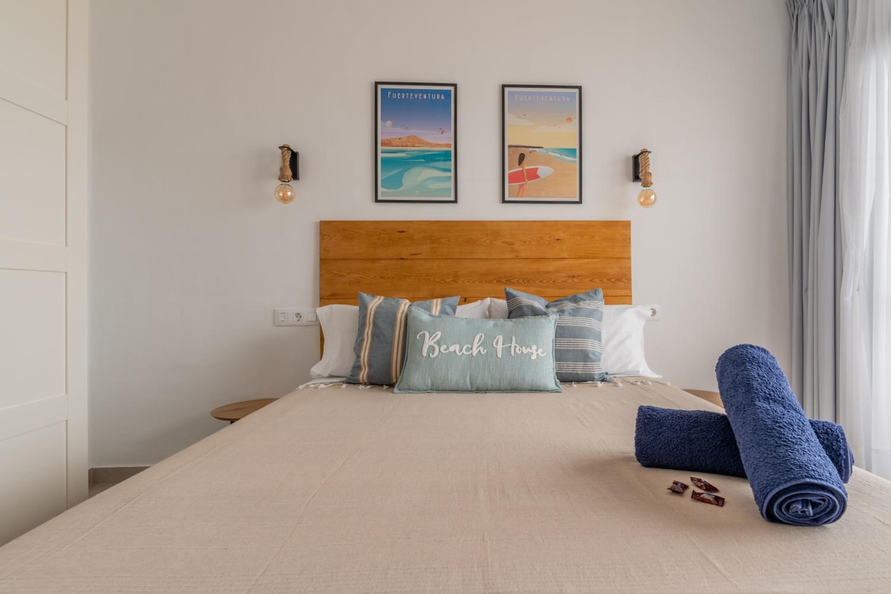 Seascape pool, air con, view, adult only