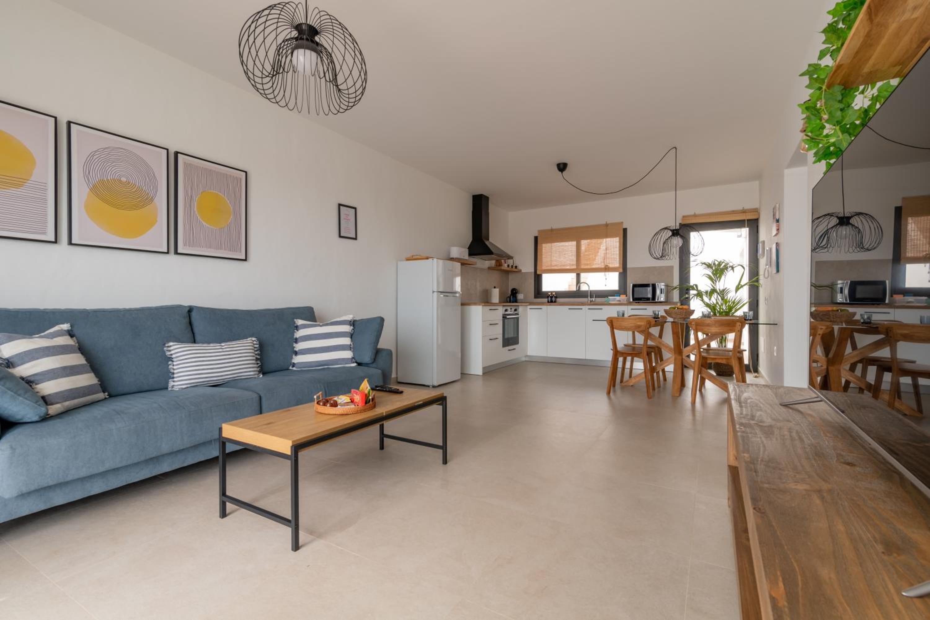 Seascape pool, air con, view, adult only