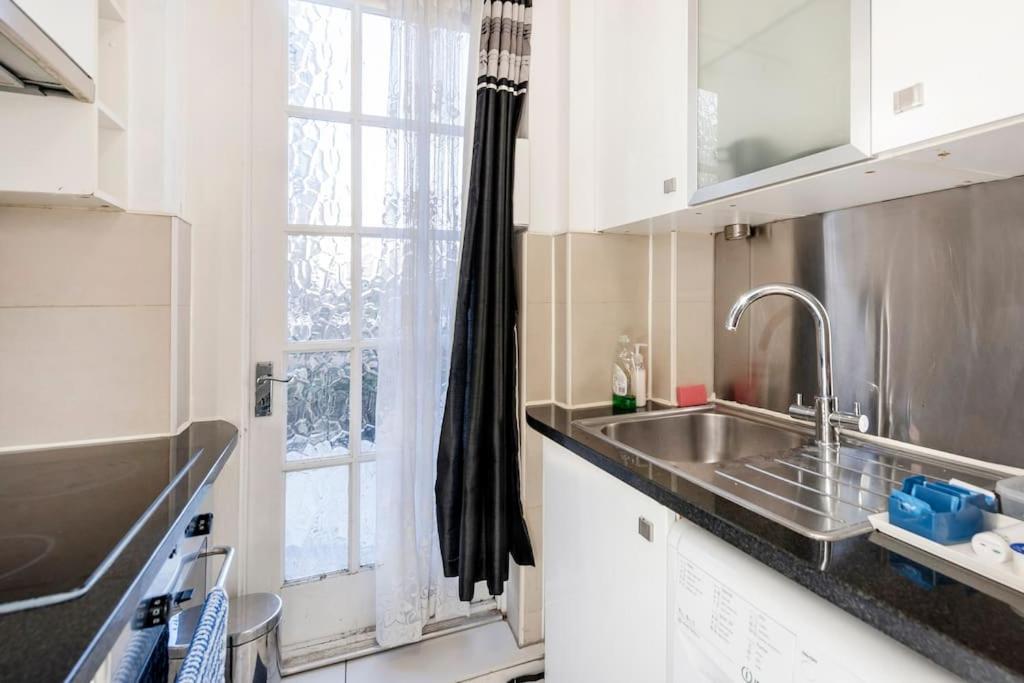Studio apt with HUGE balcony near Oxford st - Marble arch - HydePark