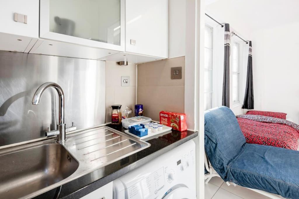 Studio apt with HUGE balcony near Oxford st - Marble arch - HydePark