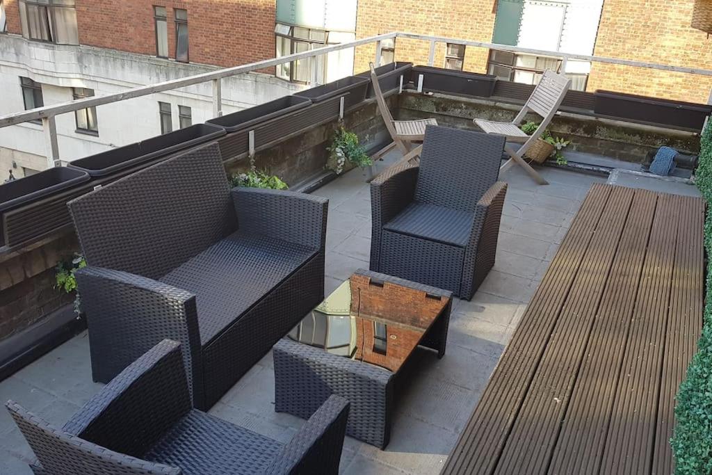 Studio apt with HUGE balcony near Oxford st - Marble arch - HydePark