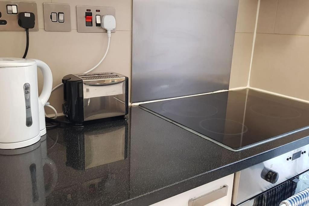 Studio apt with HUGE balcony near Oxford st - Marble arch - HydePark