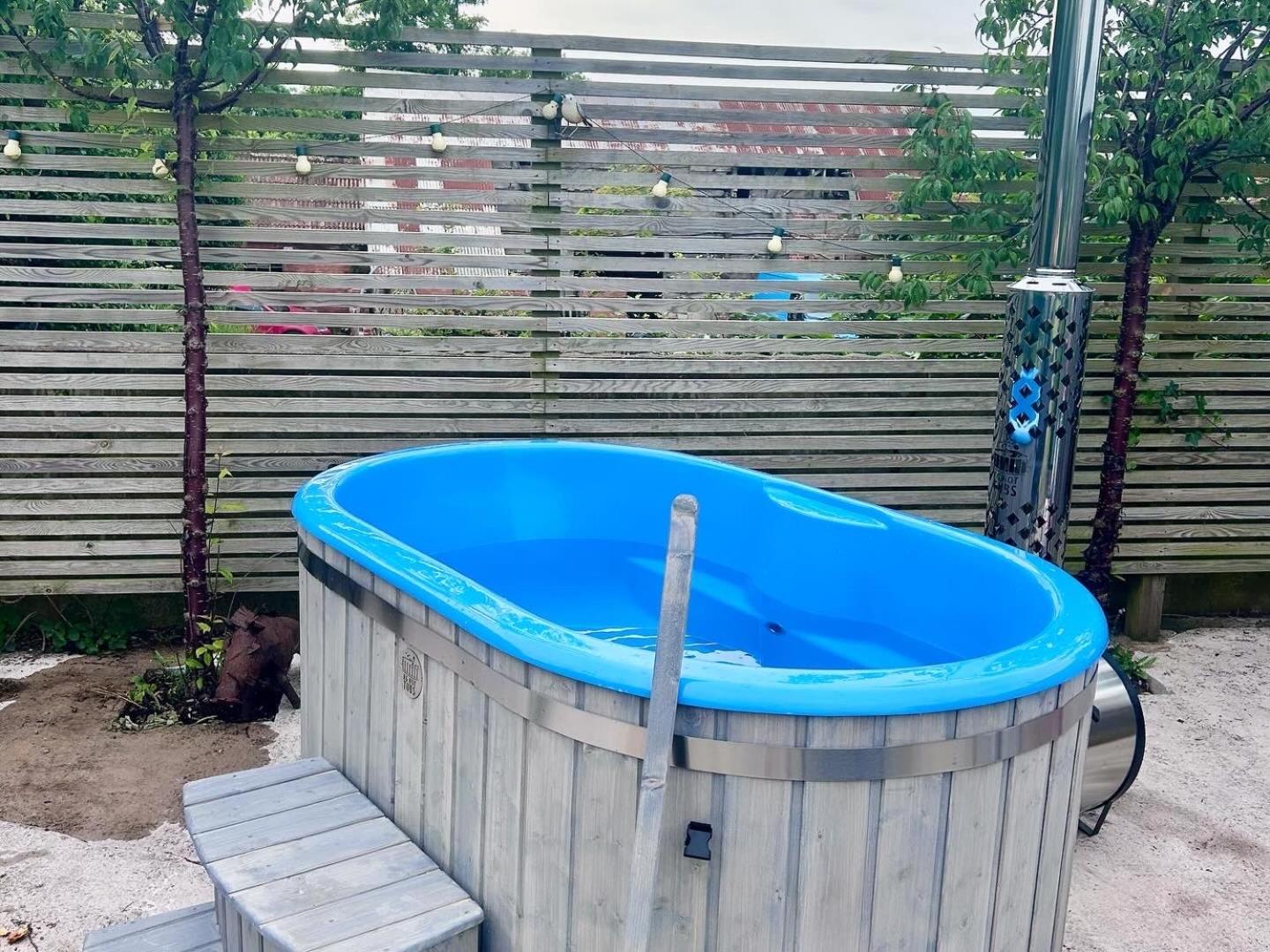 Hotel Willowbank shepherds hut - Image 1