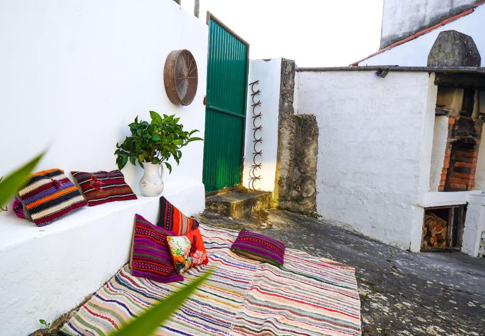 Casa refúgio com pátio interior view 4