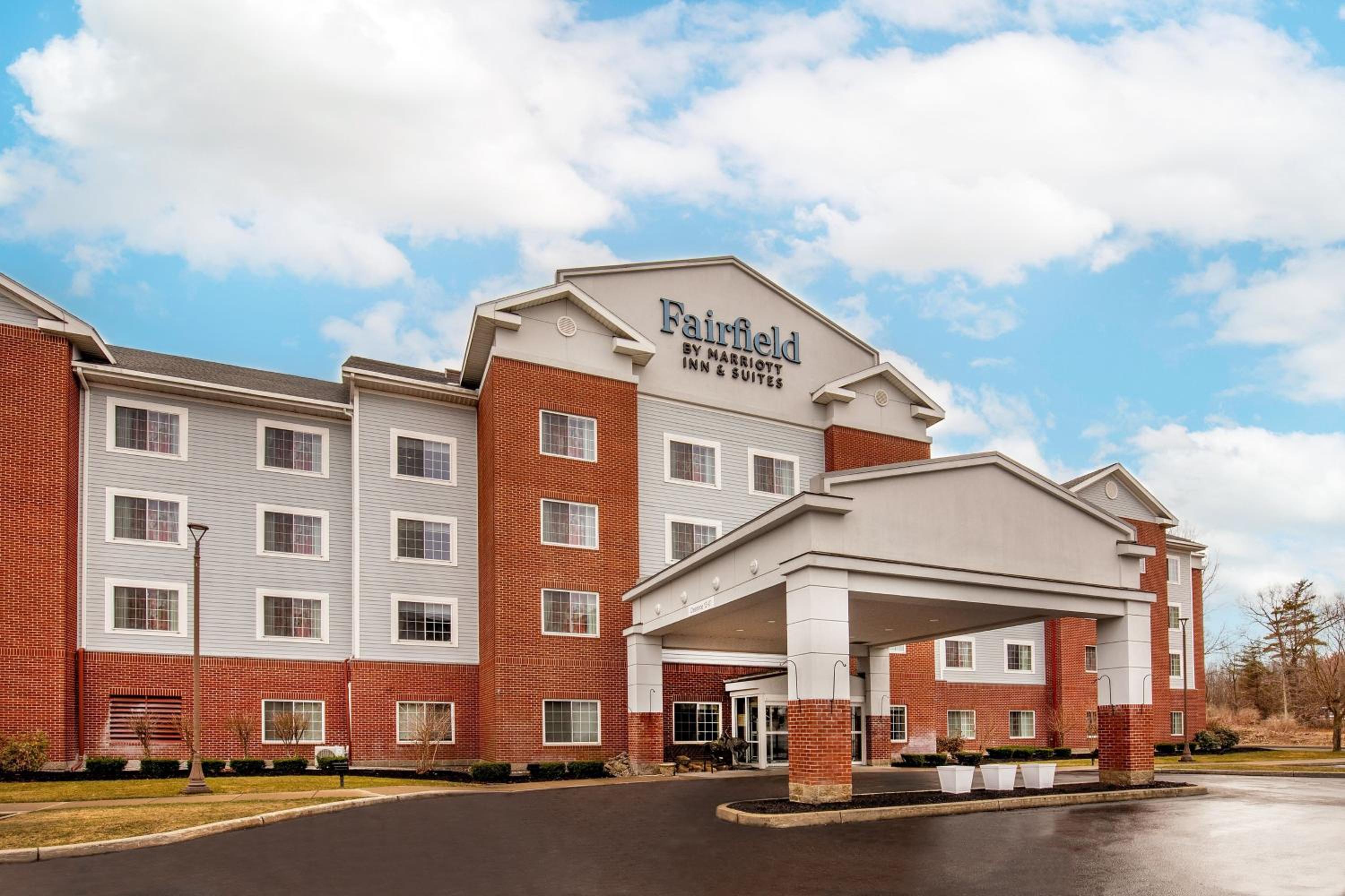 Hotel Fairfield Inn & Suites Saratoga Malta