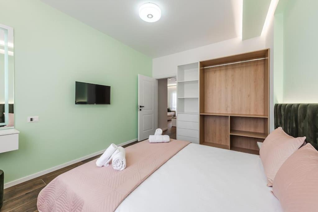 The SeaBreeze Apartment